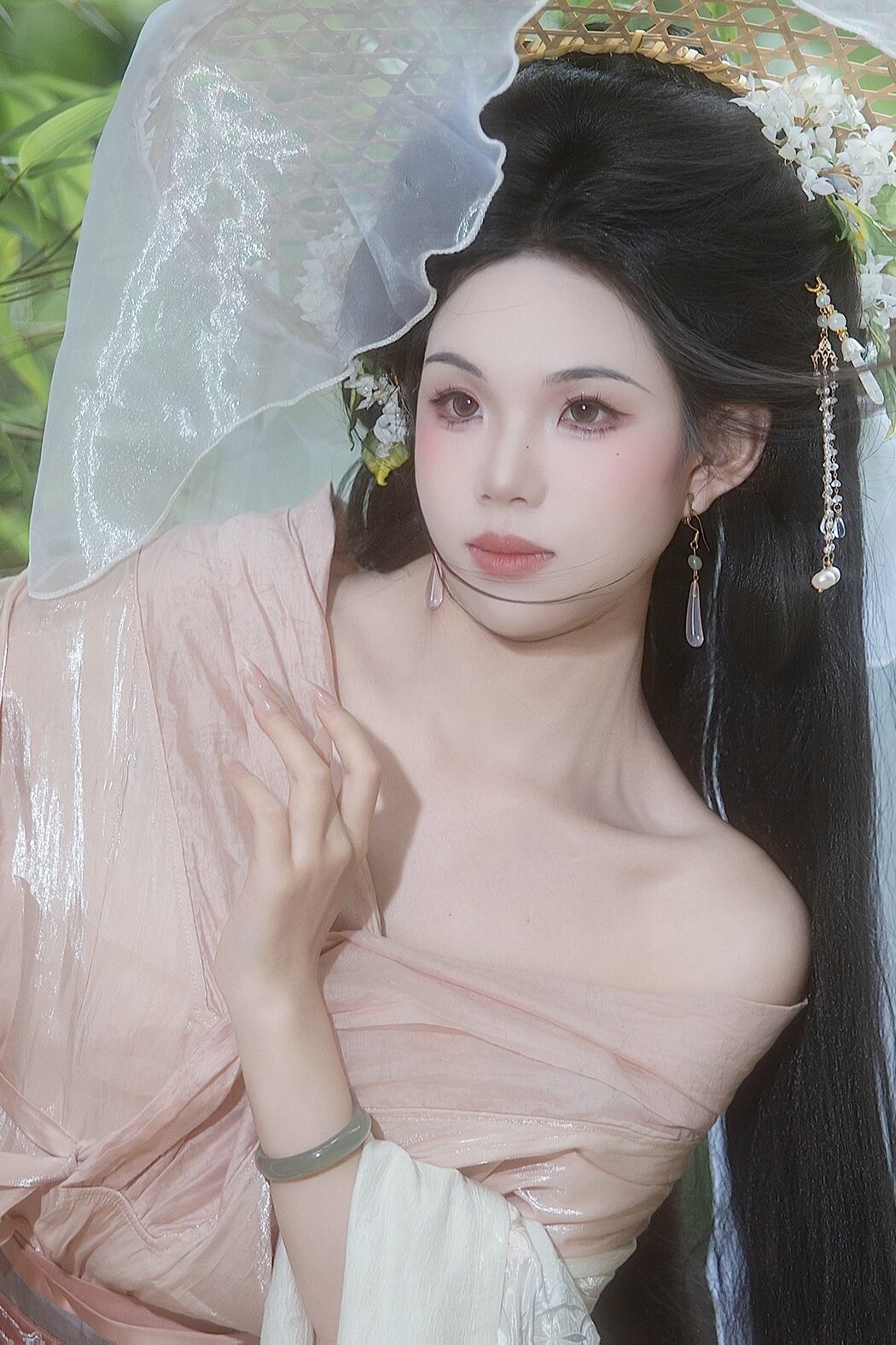 YiTuYu艺图语 Vol.10497 Yi Ming (10P)