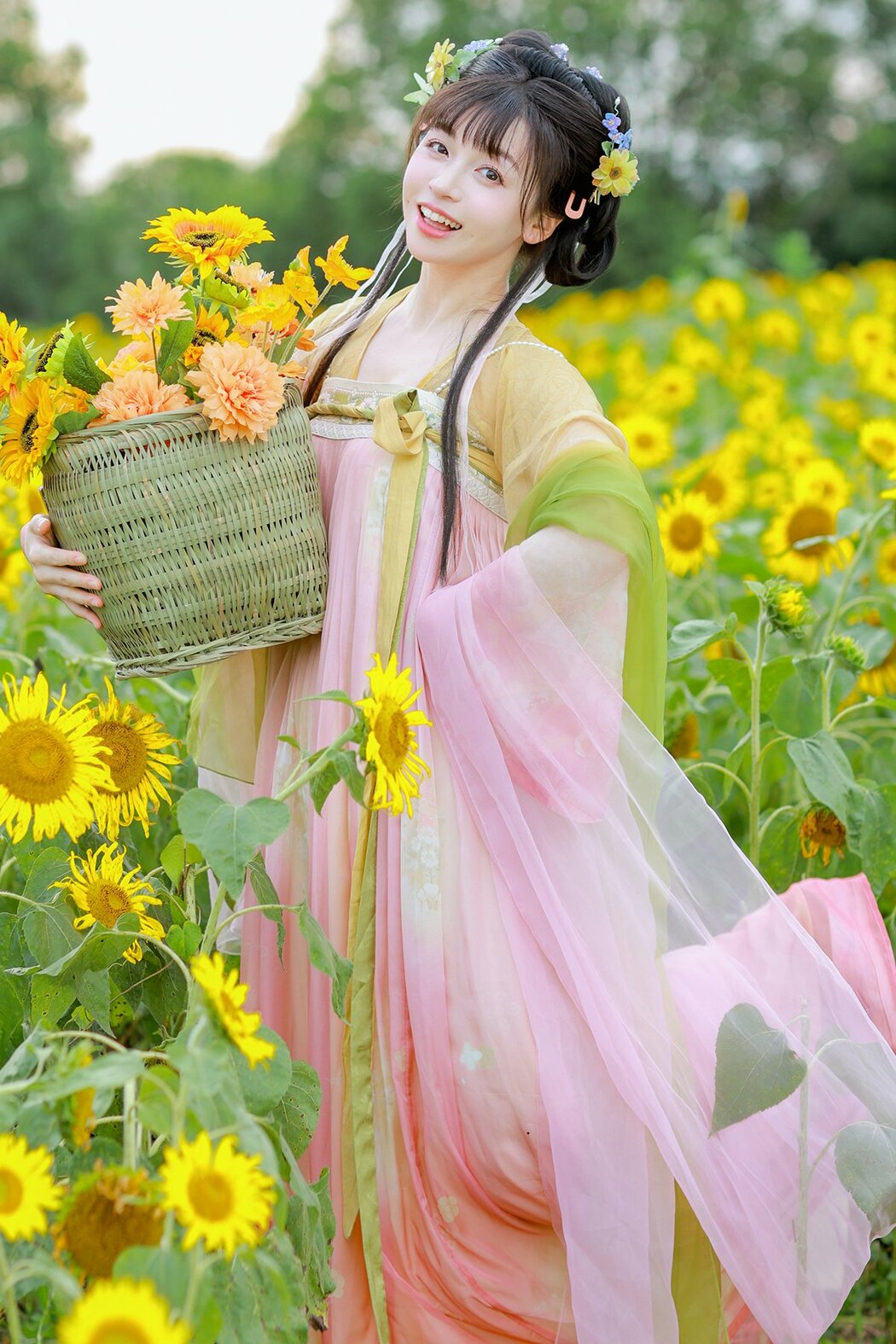 YiTuYu艺图语 Vol.9686 Lin Lin (14P)