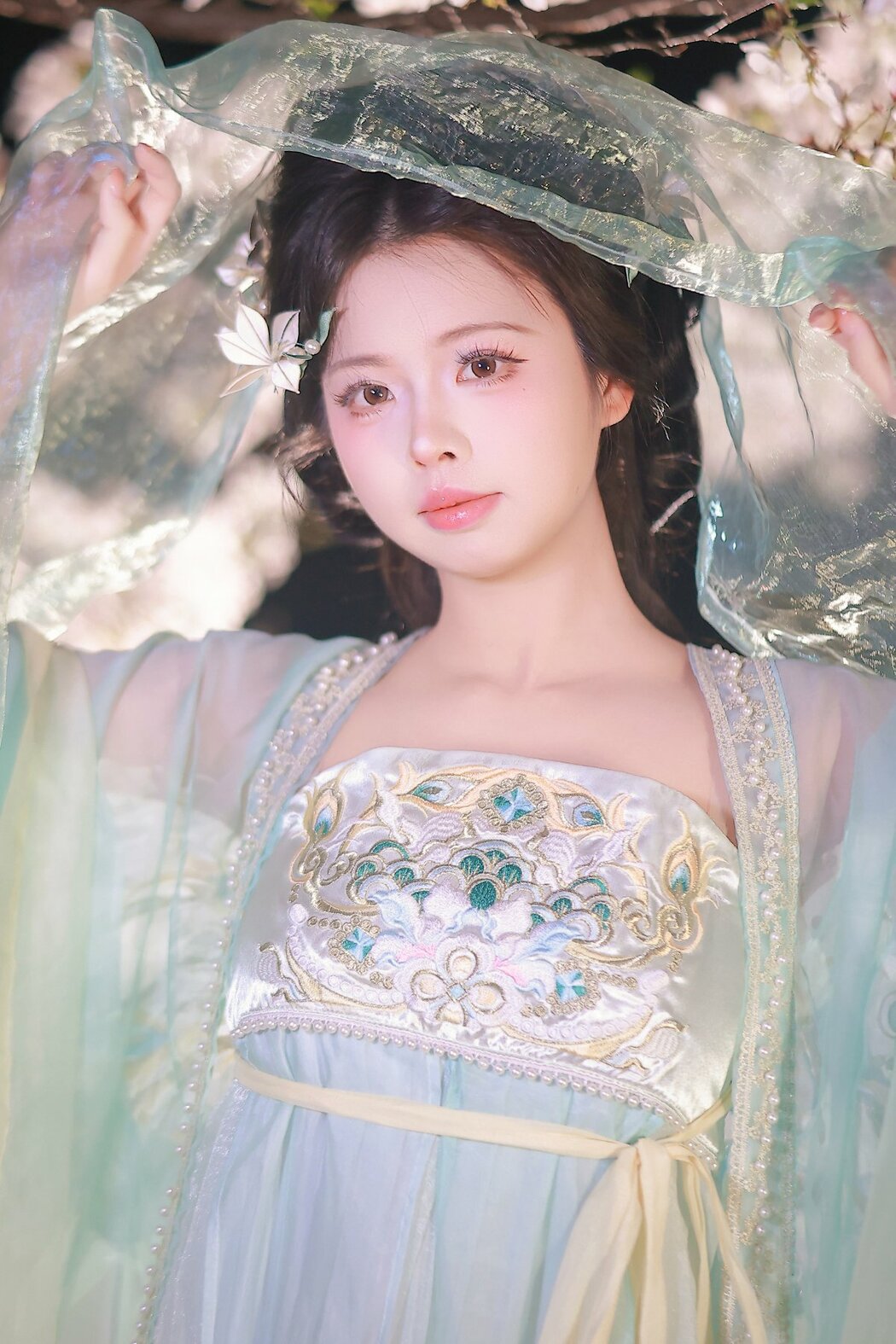 YiTuYu艺图语 Vol.9125 Fei Fei (16P)