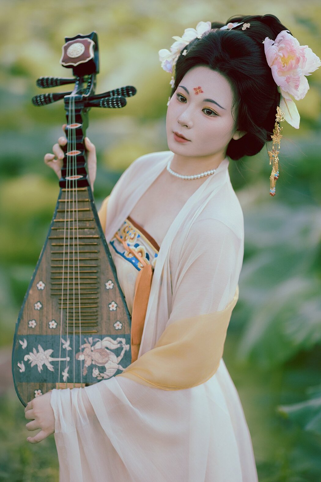YiTuYu艺图语 Vol.10530 Mu Ye Yu Zhi Bo Bo Cai (19P)