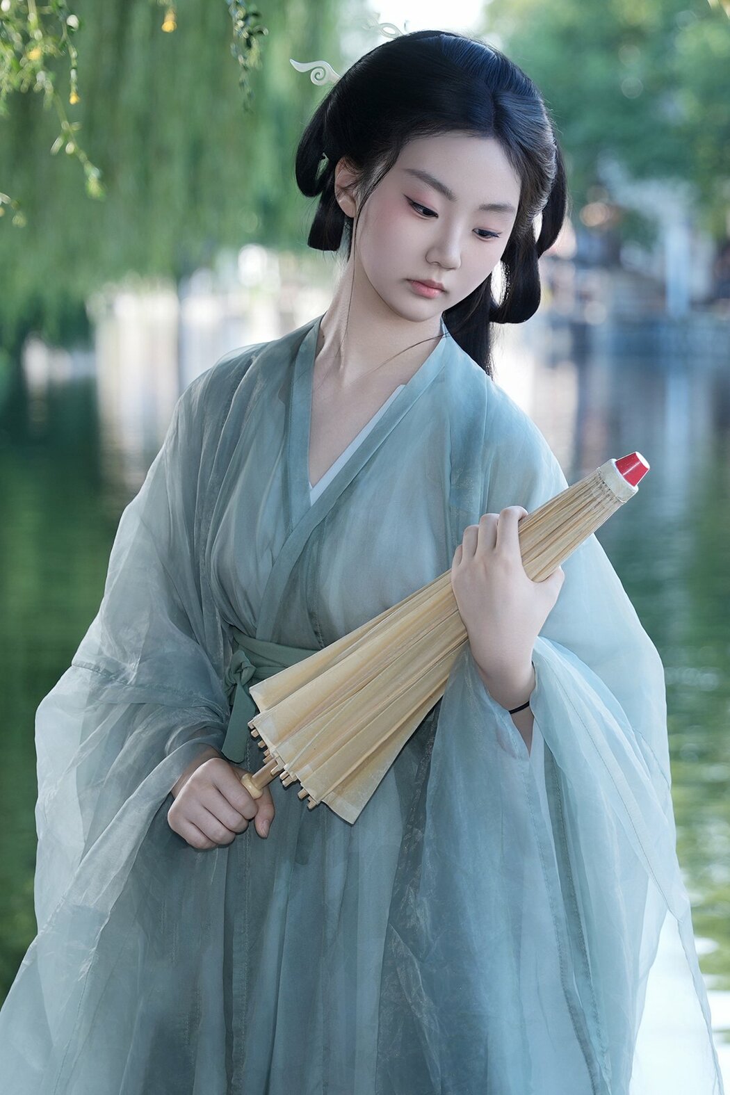 YiTuYu艺图语 Vol.10273 Qing Qing (12P)