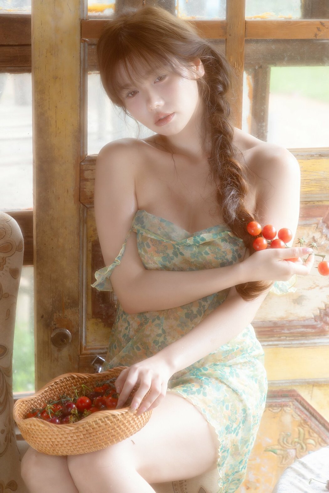 YiTuYu艺图语 Vol.10085 Lin Mu Ting Zi (33P)