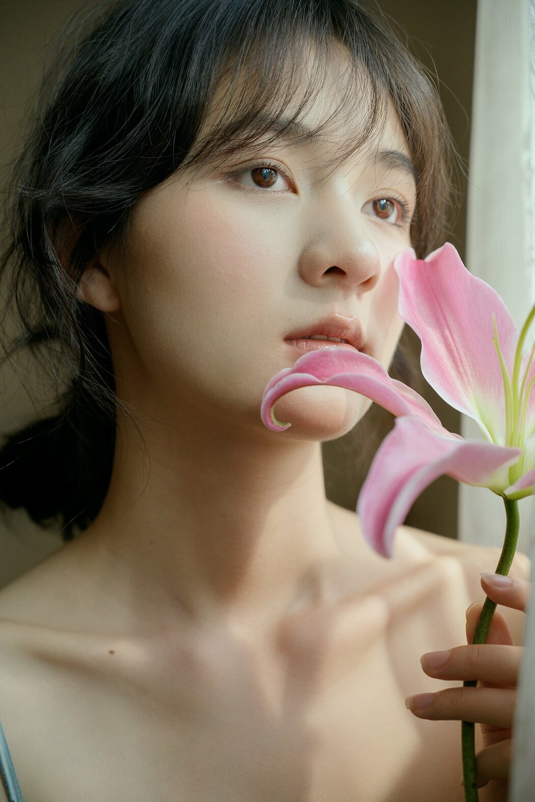 YiTuYu艺图语 Vol.8907 Xiao Yu Tian Qi (24P)
