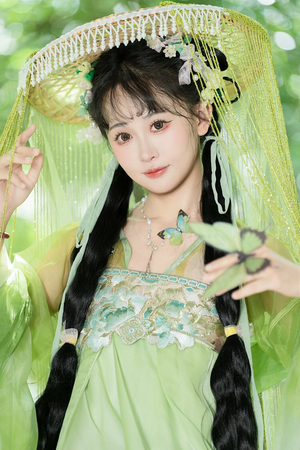 YiTuYu艺图语 Vol.10102 Jiao Yi Zhi Sui Sui (53P)
