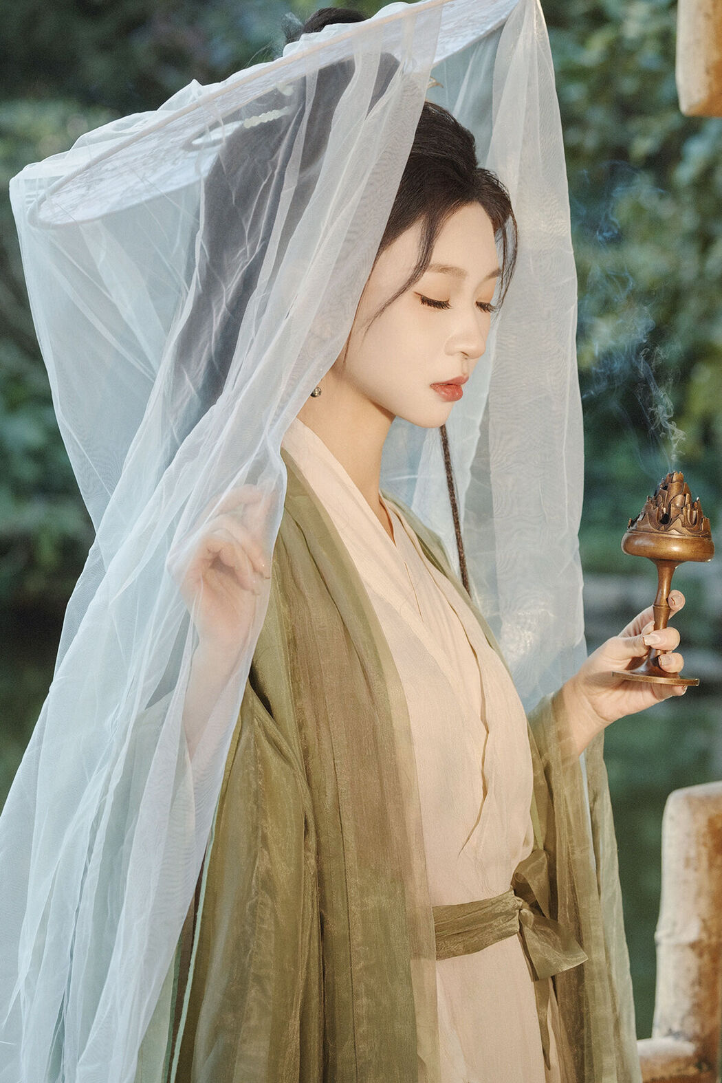 YiTuYu艺图语 Vol.8473 失眠面包蟹 (31P)