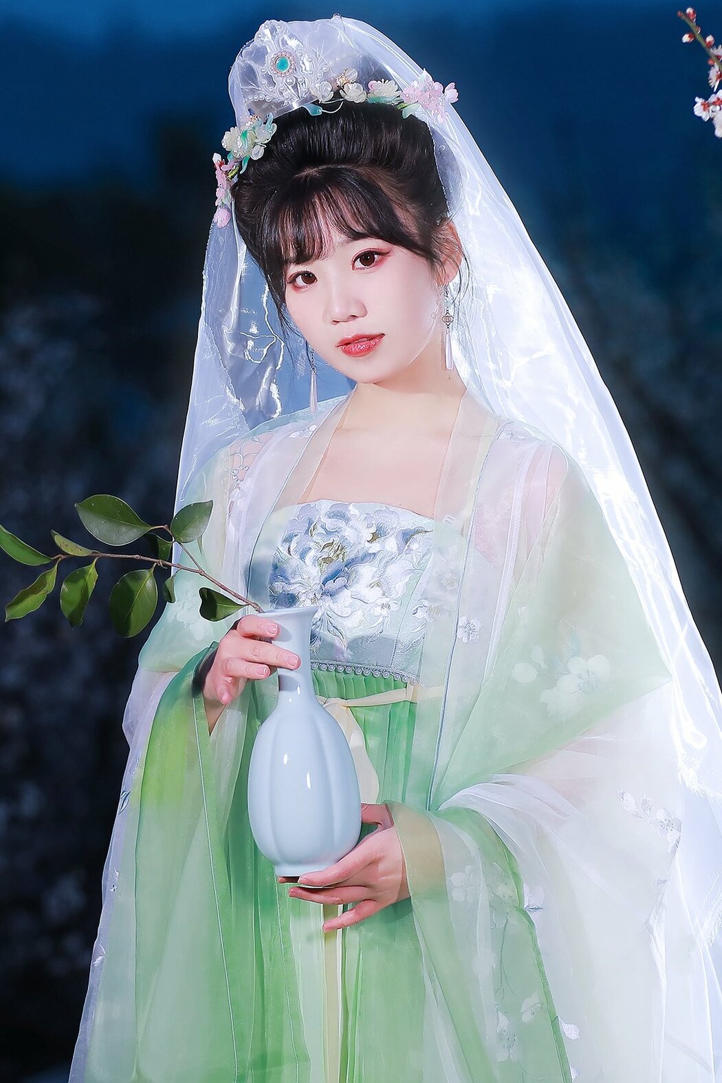 YiTuYu艺图语 Vol.8718 Zhou Zhou AY (23P)
