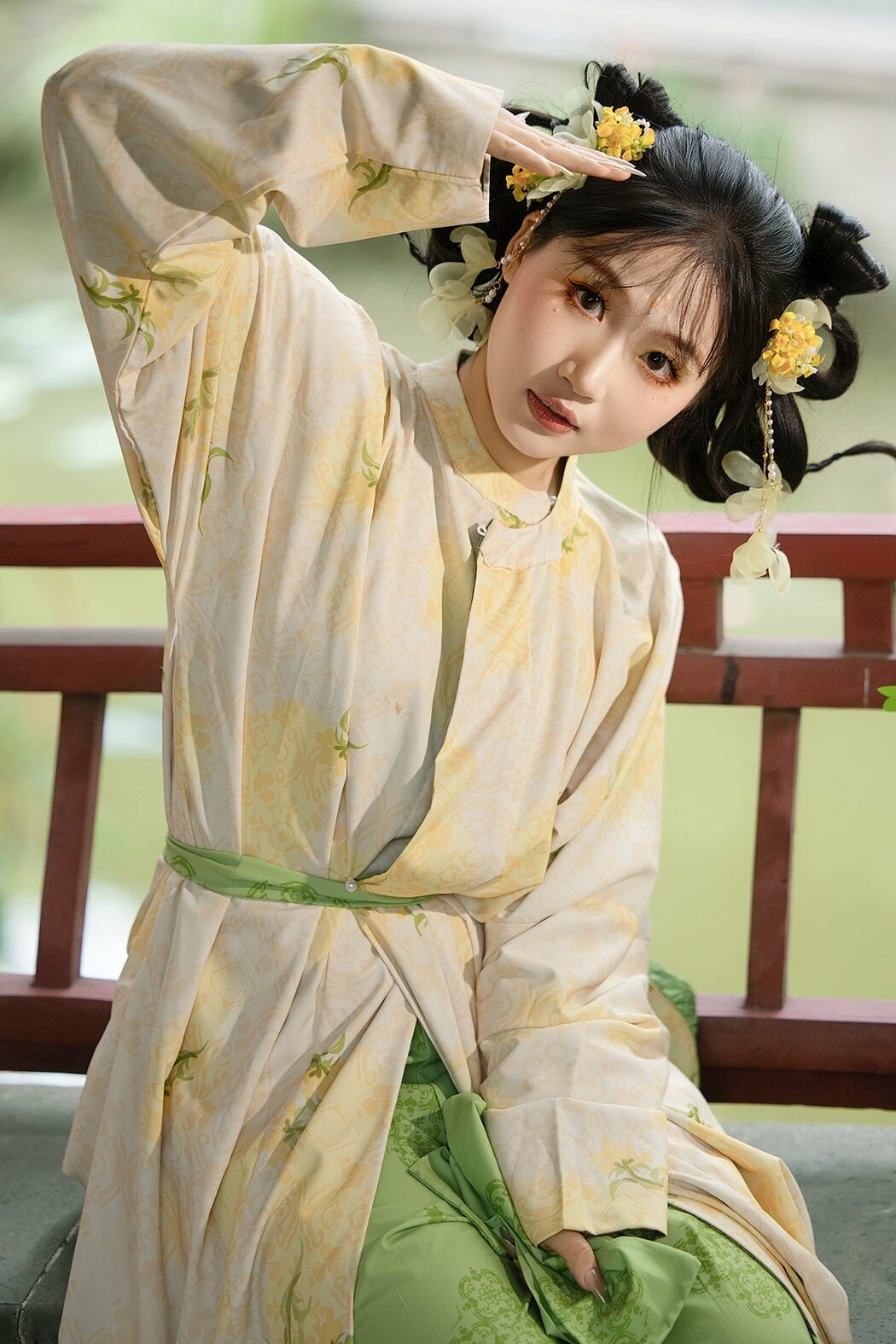 YiTuYu艺图语 Vol.10624 Yu Tong (17P)