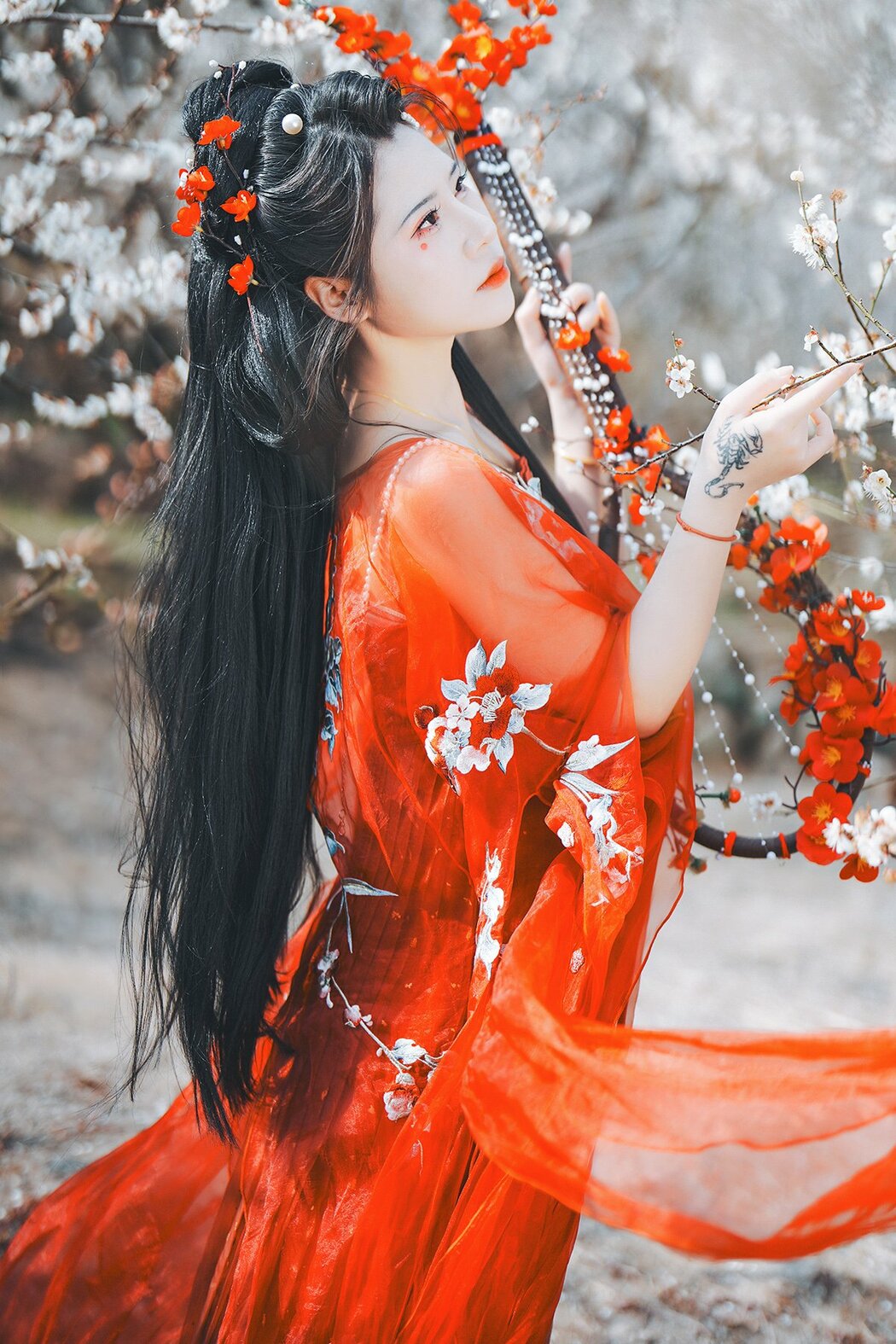 YiTuYu艺图语 Vol.10210 Qian Yue Mei You Yue (19P)