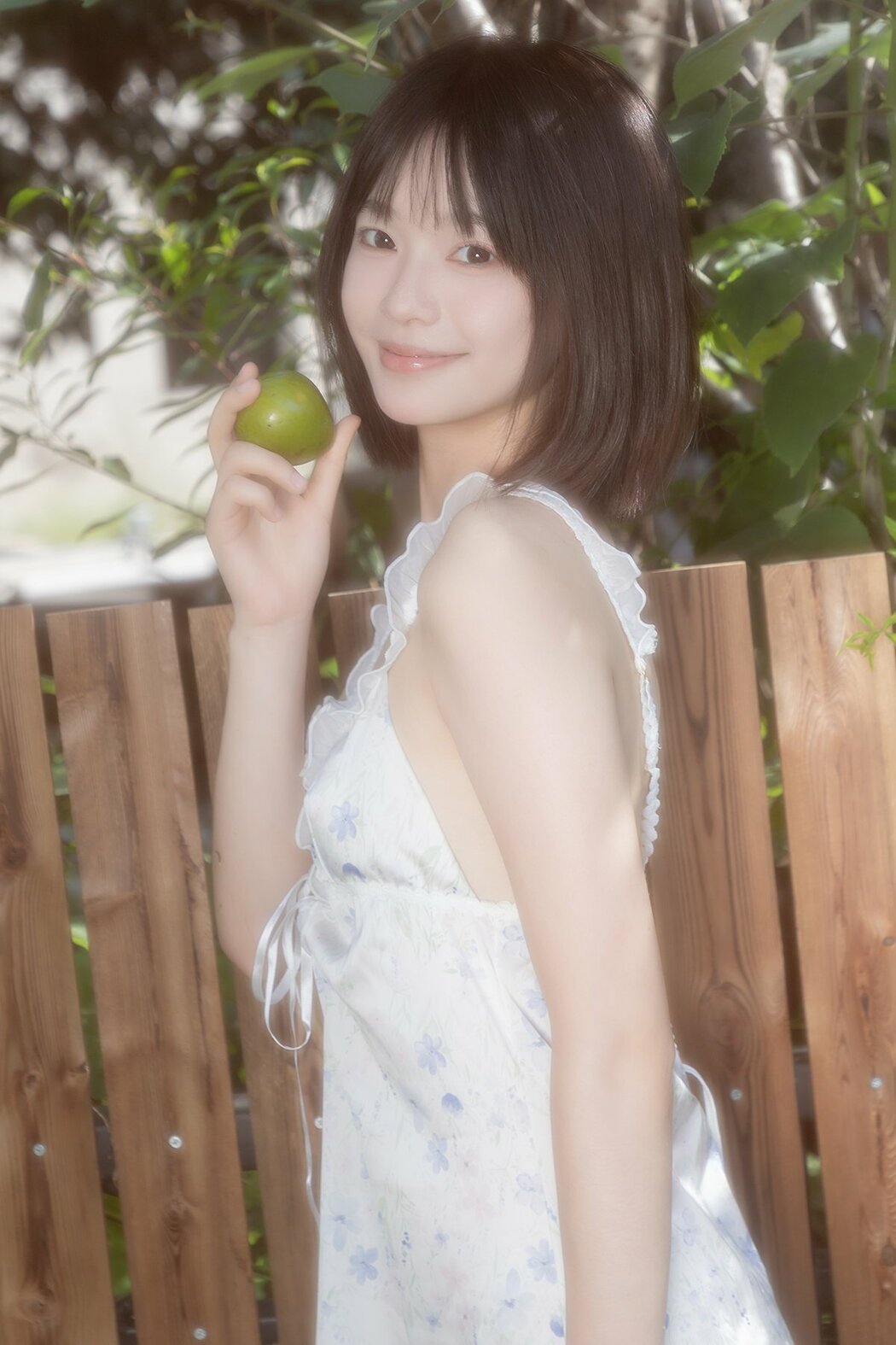 YiTuYu艺图语 Vol.10153 Yao Yao Zi Jiang (24P)