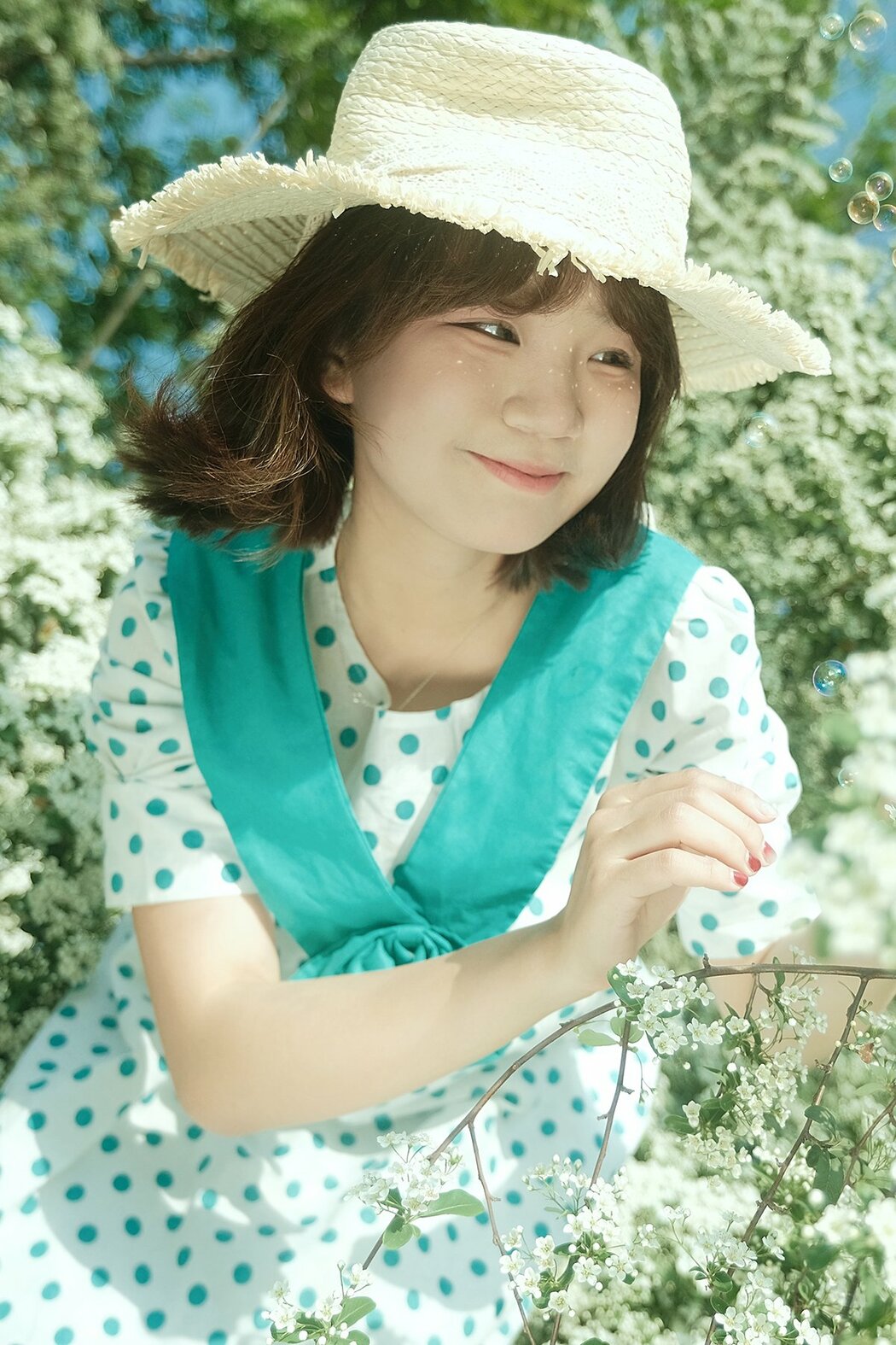 YiTuYu艺图语 Vol.9105 Yang Zi (24P)