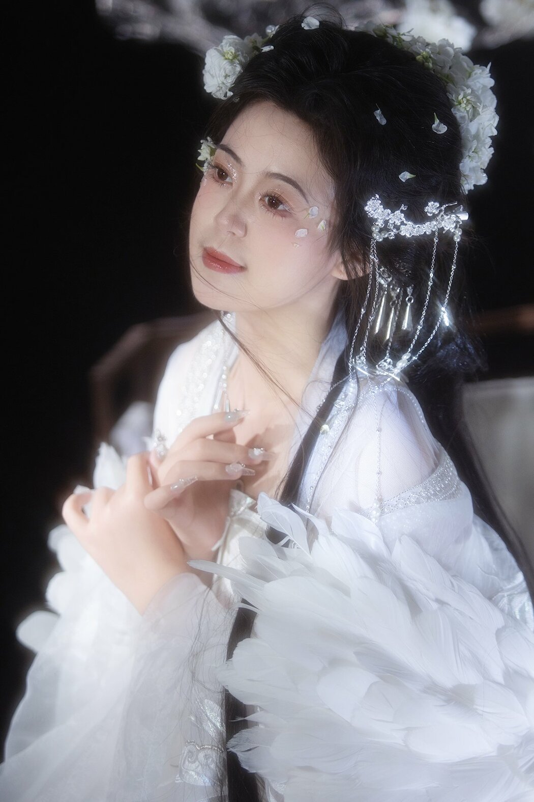 YiTuYu艺图语 Vol.10561 Yi Ming (16P)