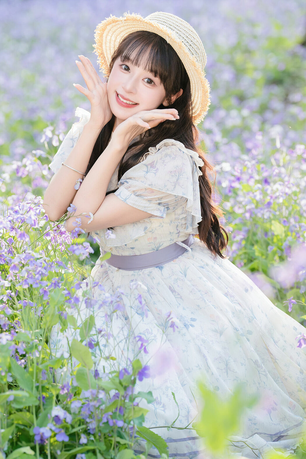 YiTuYu艺图语 Vol.9306 Xia Yu Xiao Nian (23P)