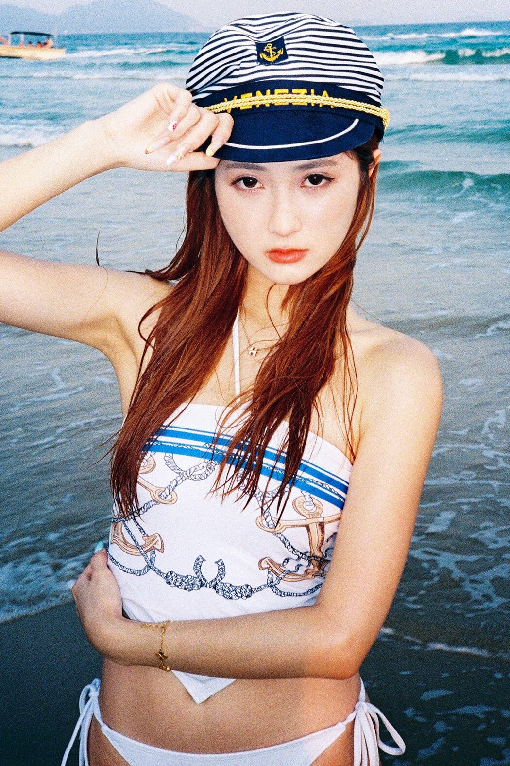 YiTuYu艺图语 Vol.10147 LLleleYY (17P)