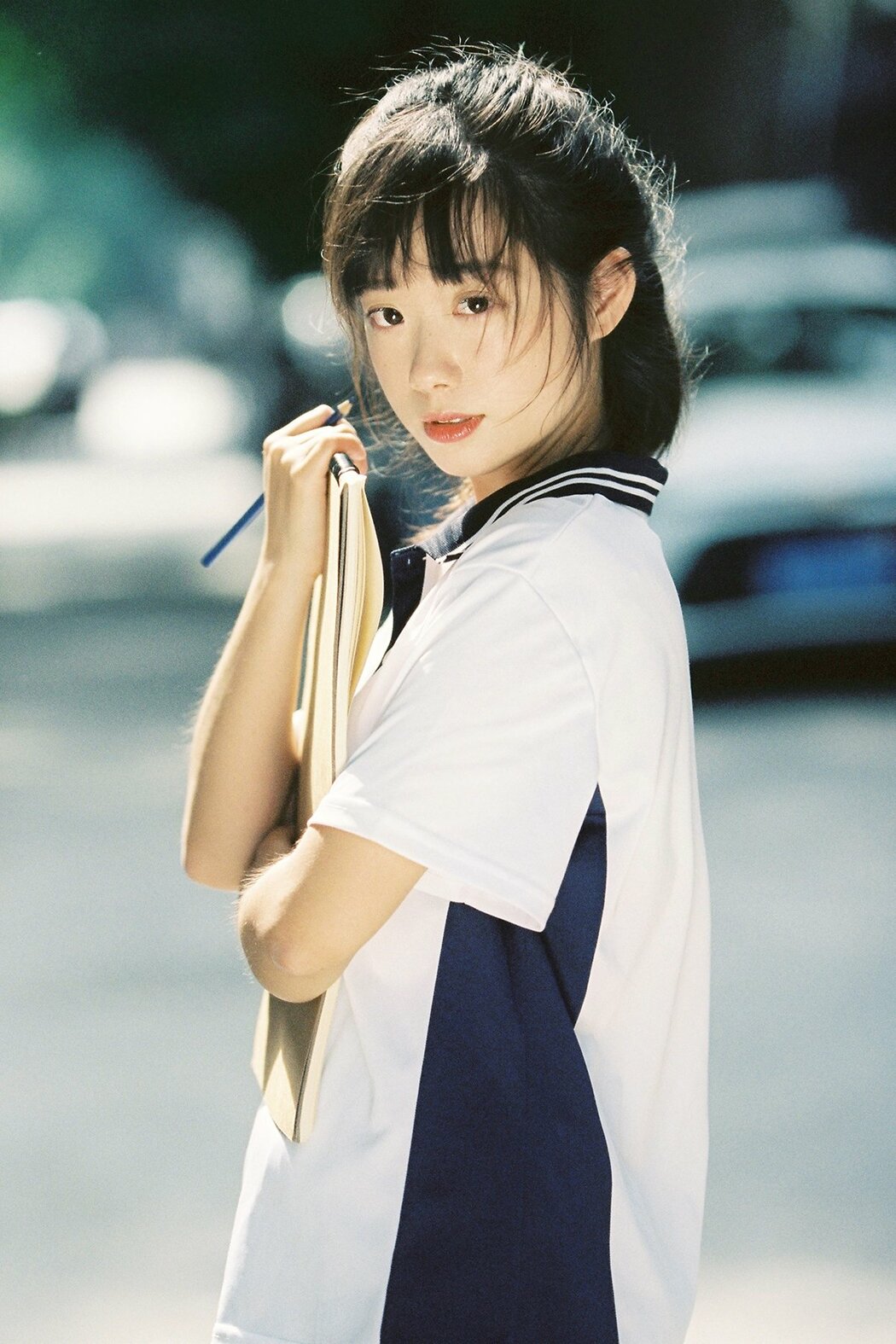 YiTuYu艺图语 Vol.10328 Bai Bian Tu Xiao Ying (13P)