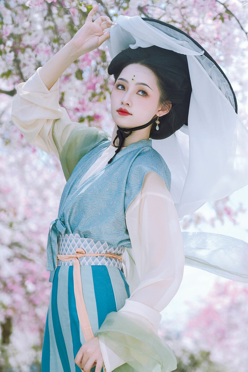 YiTuYu艺图语 Vol.9341 Xiao Lin (17P)