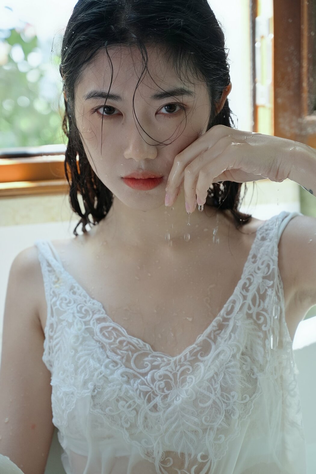 YiTuYu艺图语 Vol.9651 Fei Sato Ni Ni (49P)
