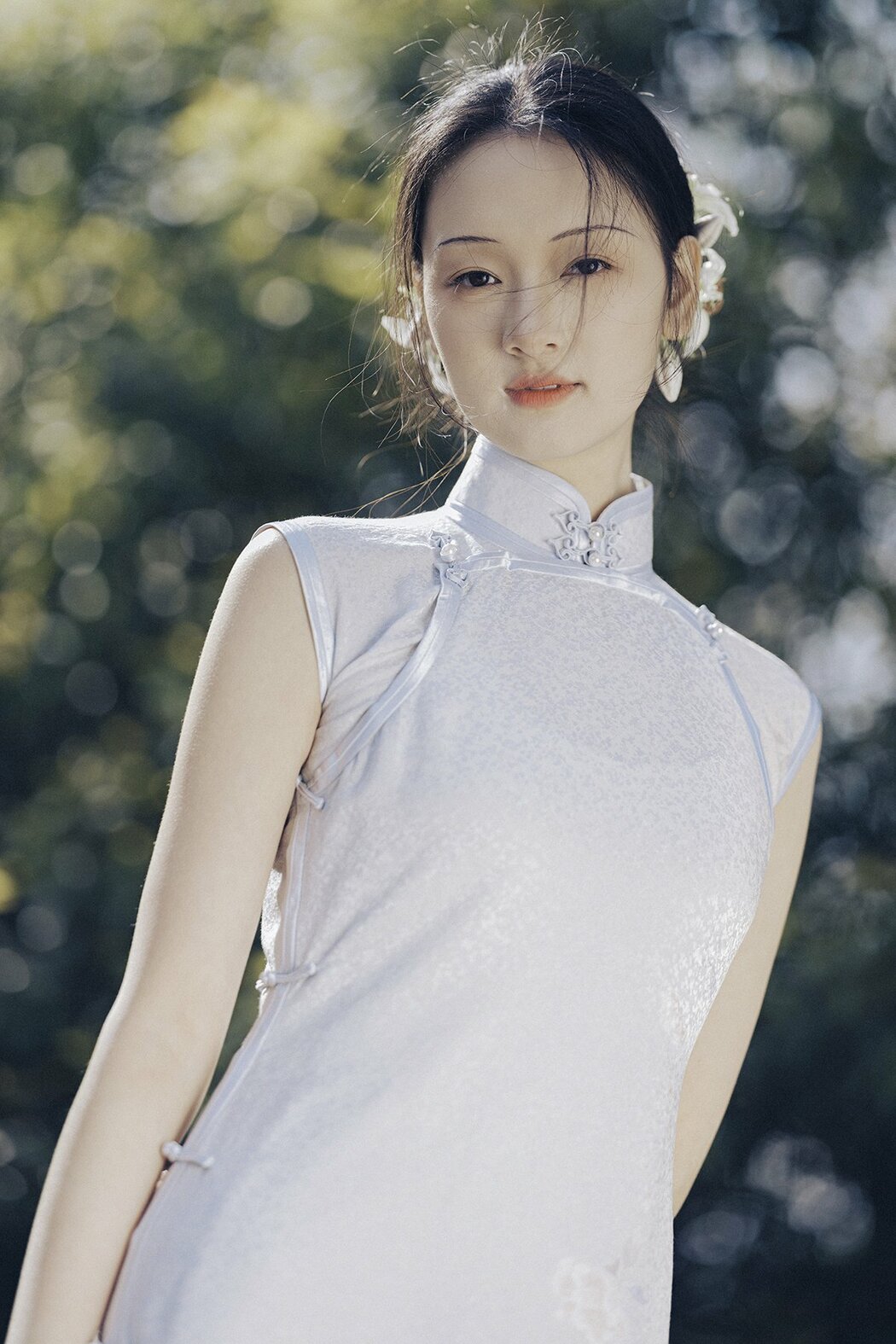 YiTuYu艺图语 Vol.9053 Yao Guai Na Li Tao (24P)