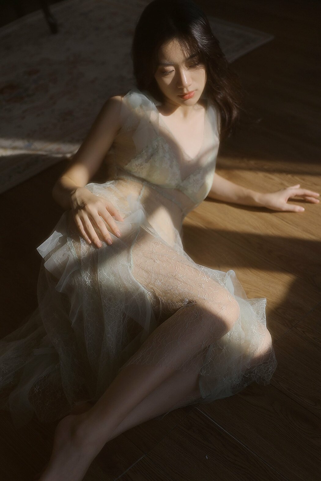 YiTuYu艺图语 Vol.10491 Liu Liu (10P)