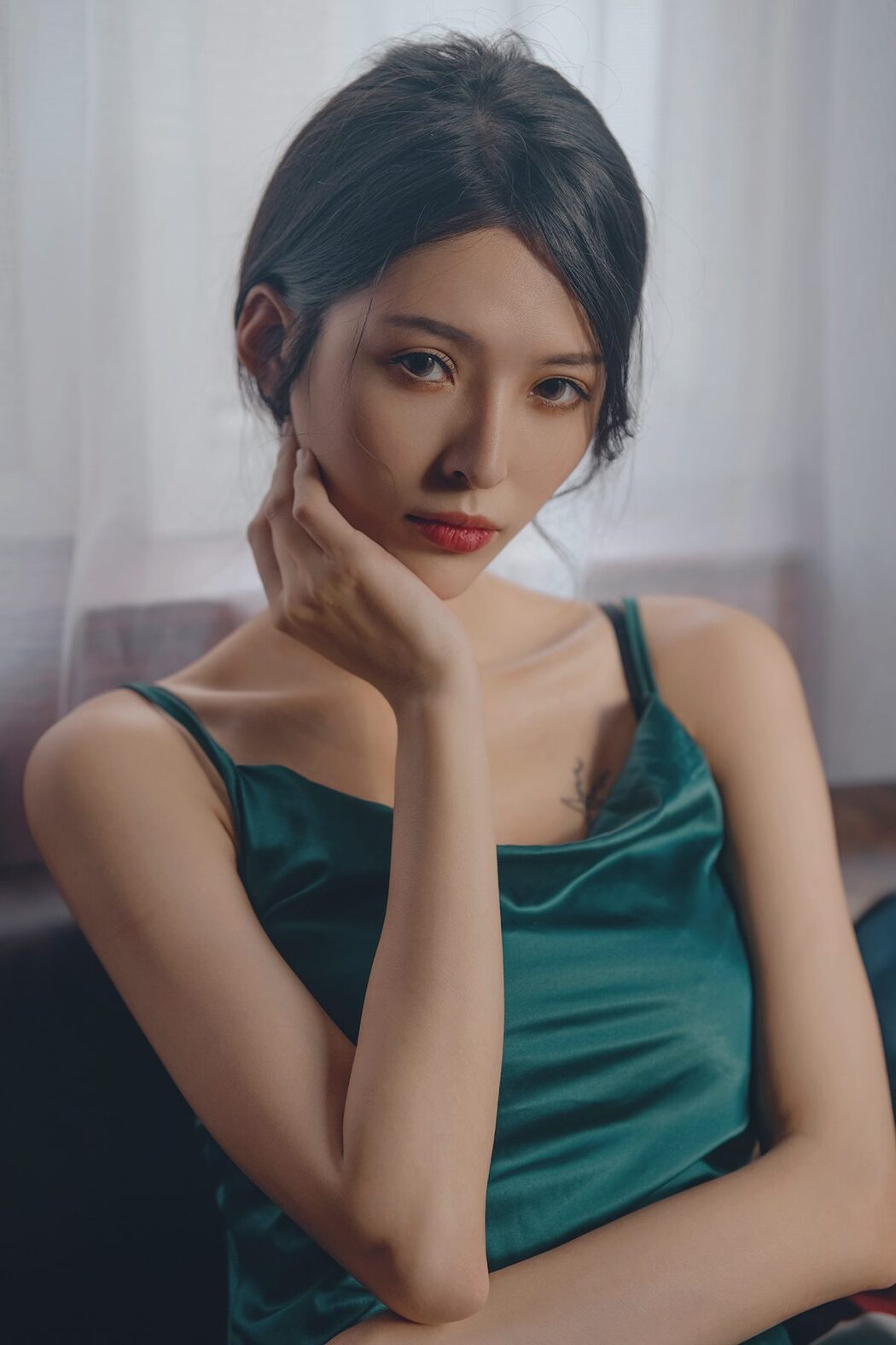 YiTuYu艺图语 Vol.6216 Xiao G