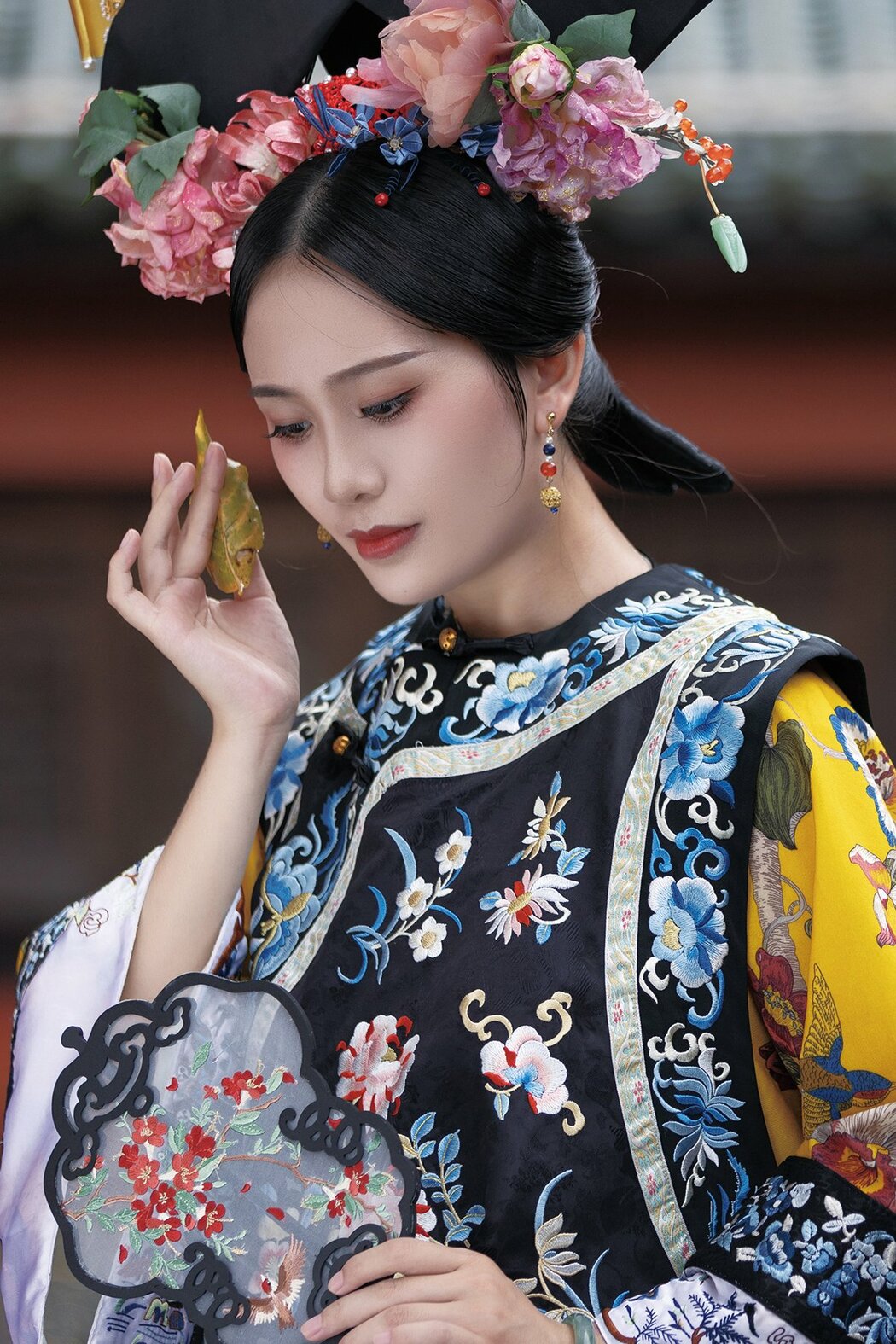 YiTuYu艺图语 Vol.8895 Re Mei Shi Xiao Guai (35P)