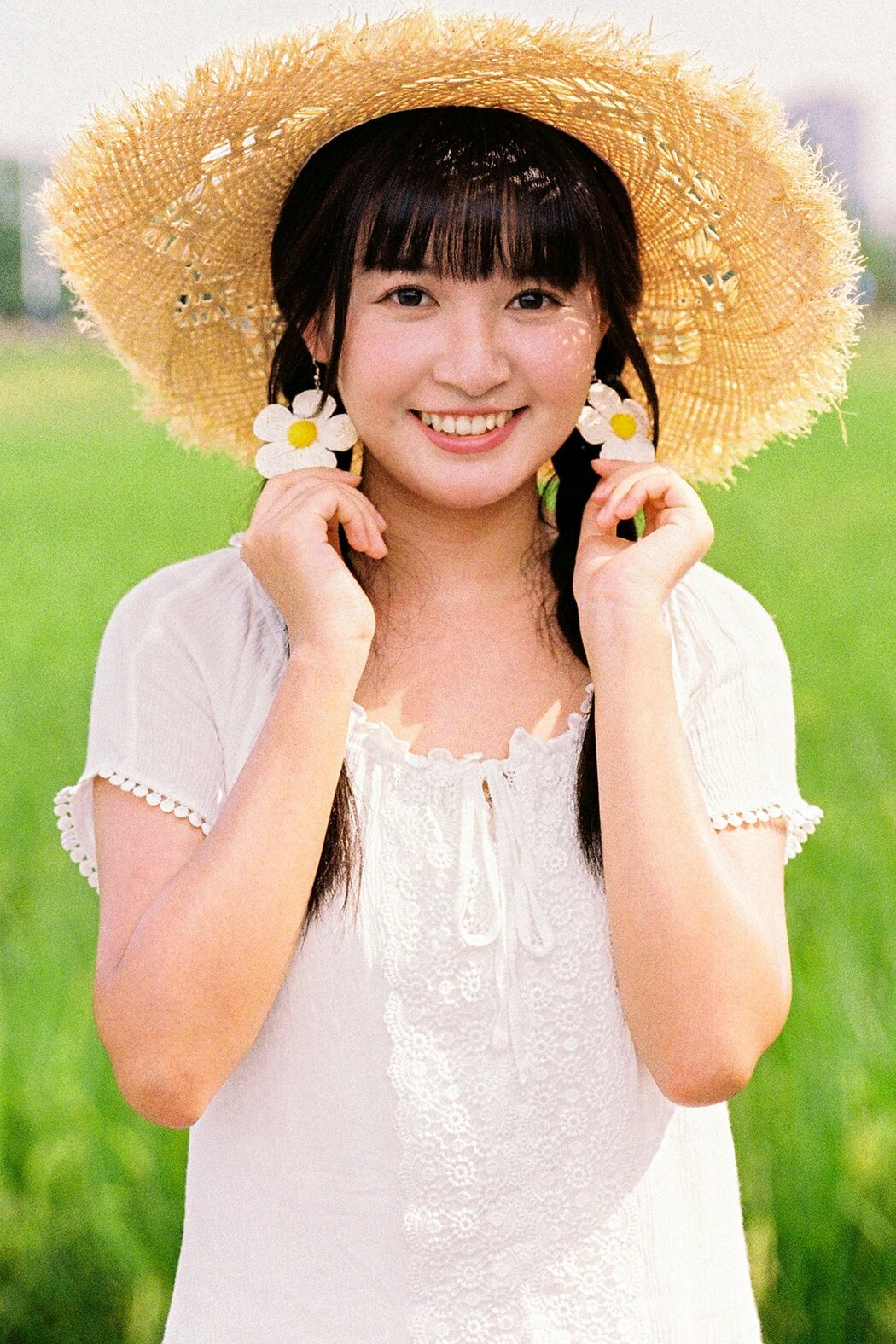 YiTuYu艺图语 Vol.9684 Qi Miao Li Li Zi (17P)