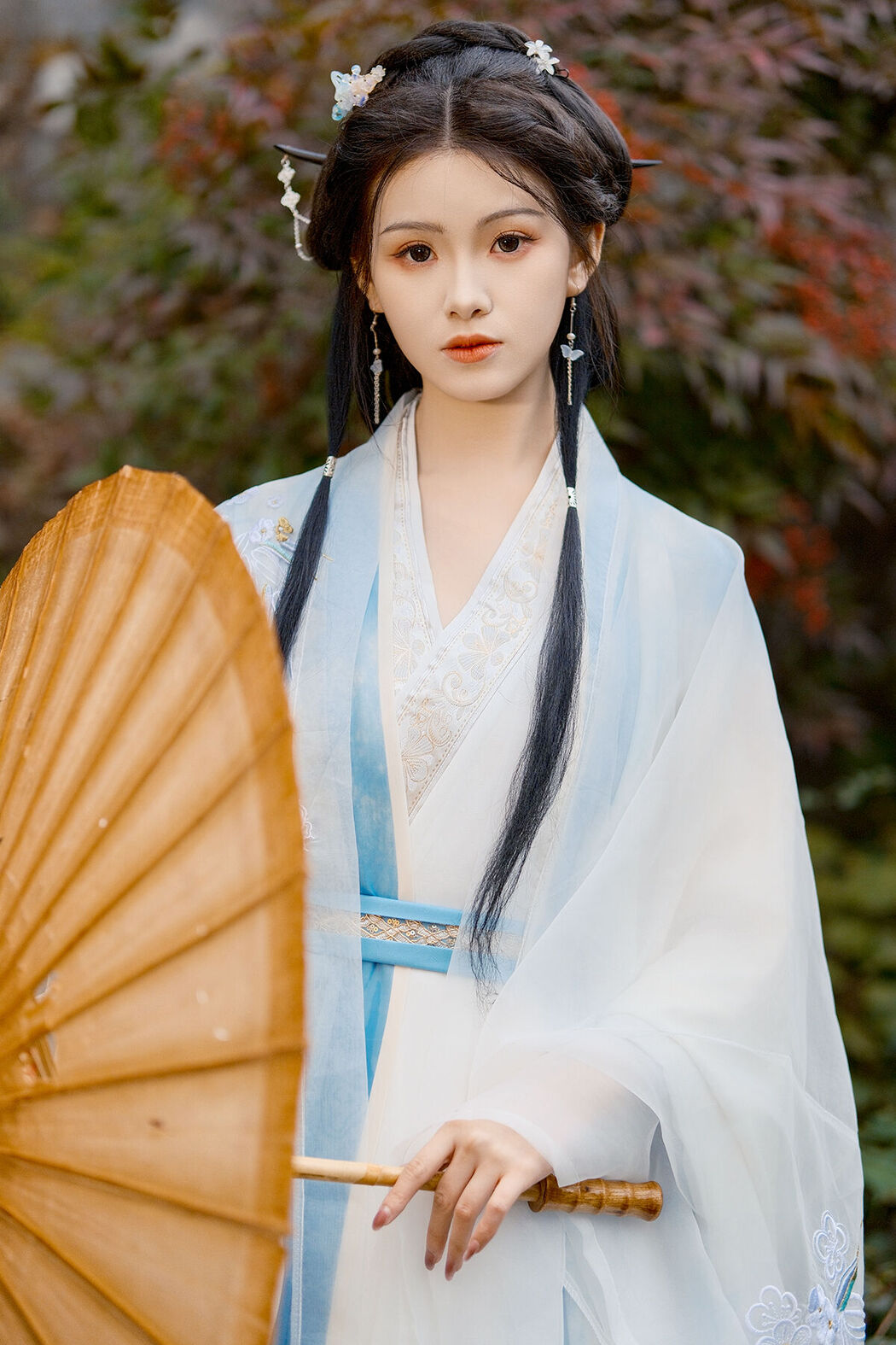 YiTuYu艺图语 Vol.8083 悦璃 (24P)