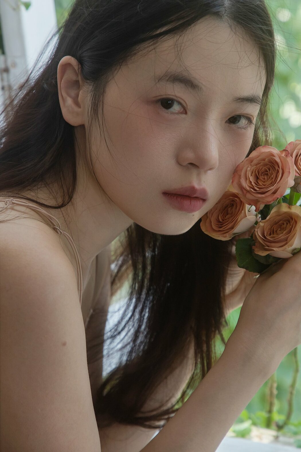 YiTuYu艺图语 Vol.9566 Cai Jing Fan (21P)