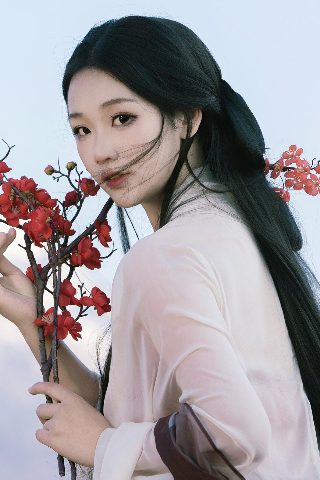 YiTuYu艺图语 Vol.9215 Wan Jiang Ting (34P)