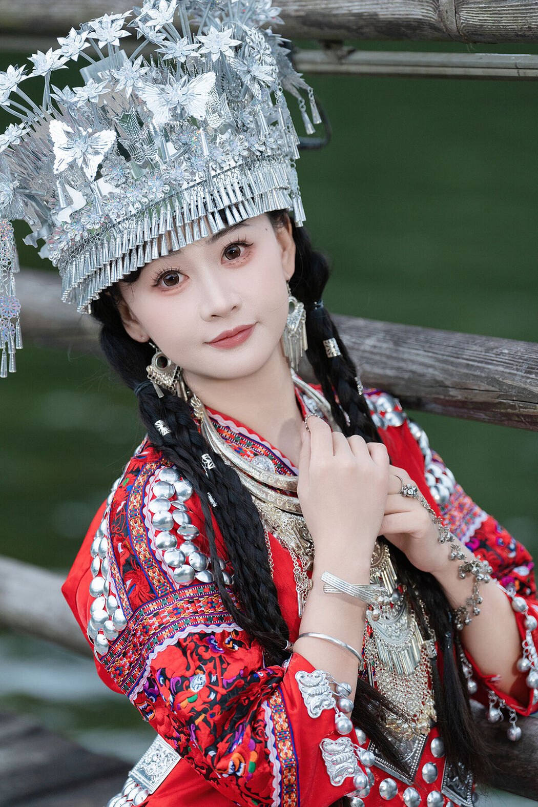 YiTuYu艺图语 Vol.8063 湫一只岁岁 (24P)