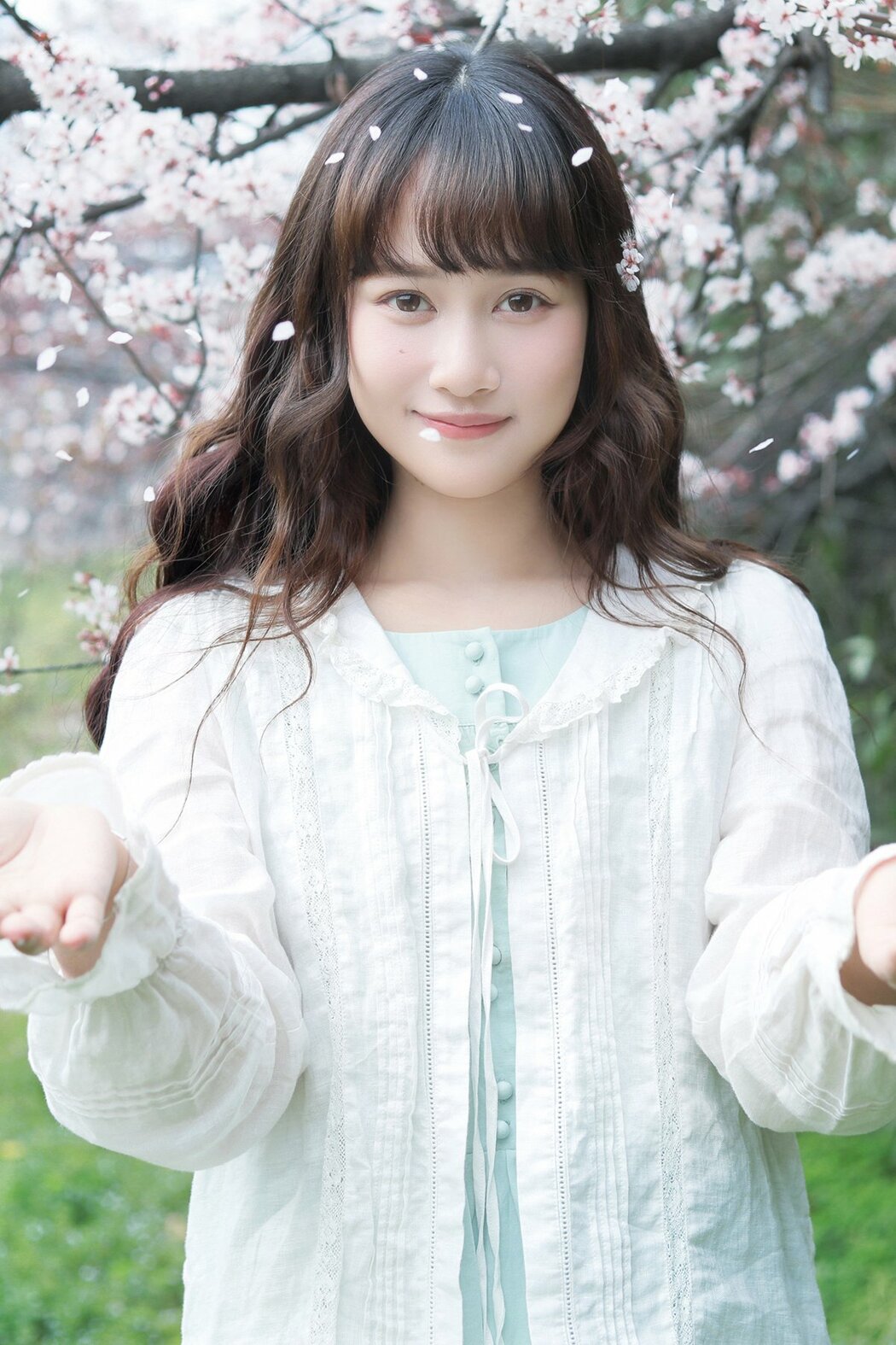 YiTuYu艺图语 Vol.8721 Yi Ke Chong Ya (37P)