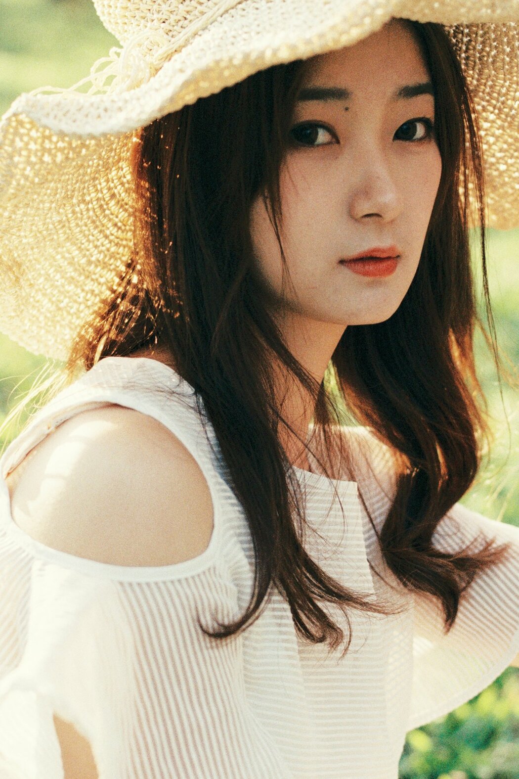 YiTuYu艺图语 Vol.8801 Xiao Ming (26P)