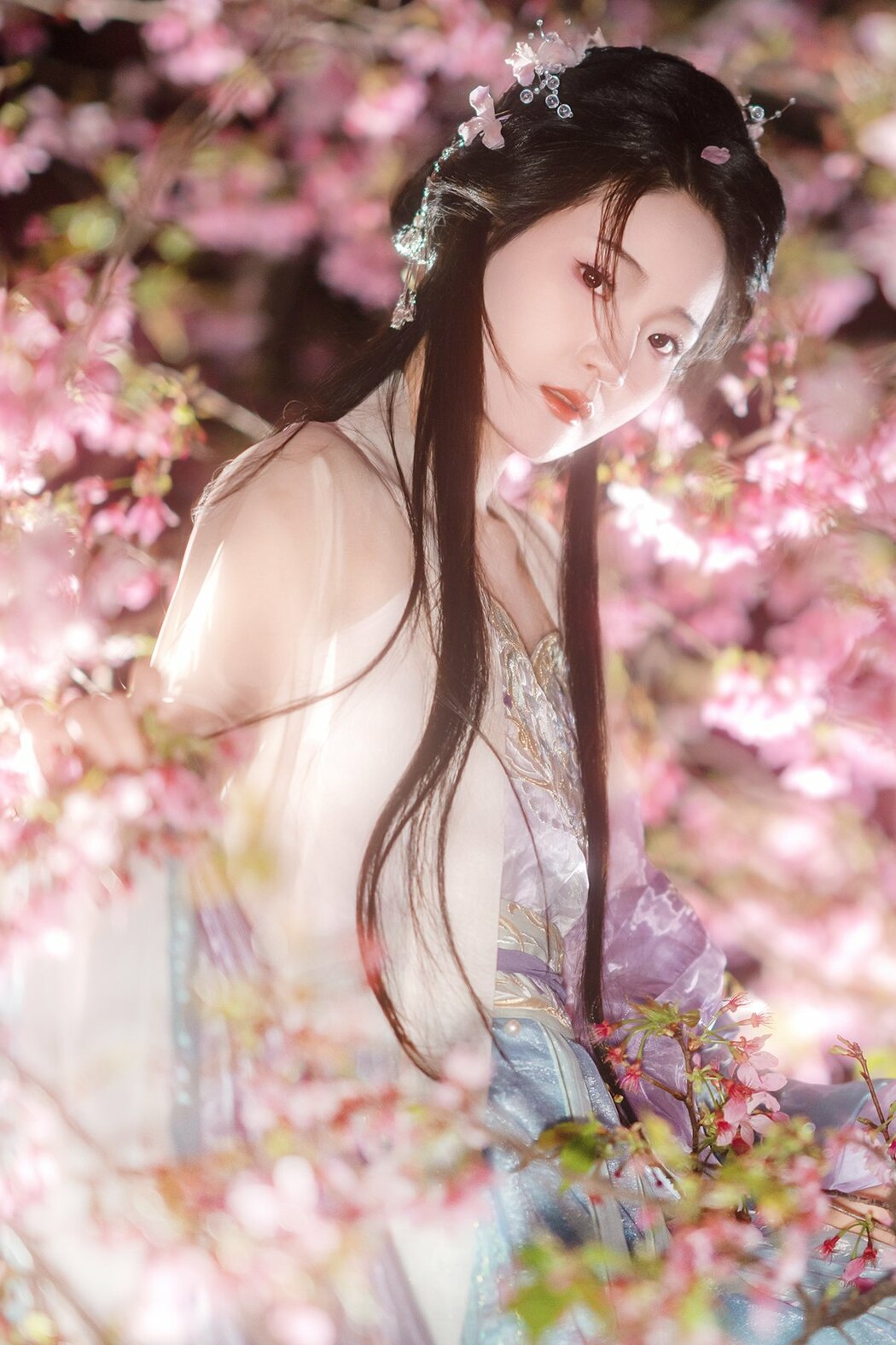 YiTuYu艺图语 Vol.10200 Nan Zhi (15P)