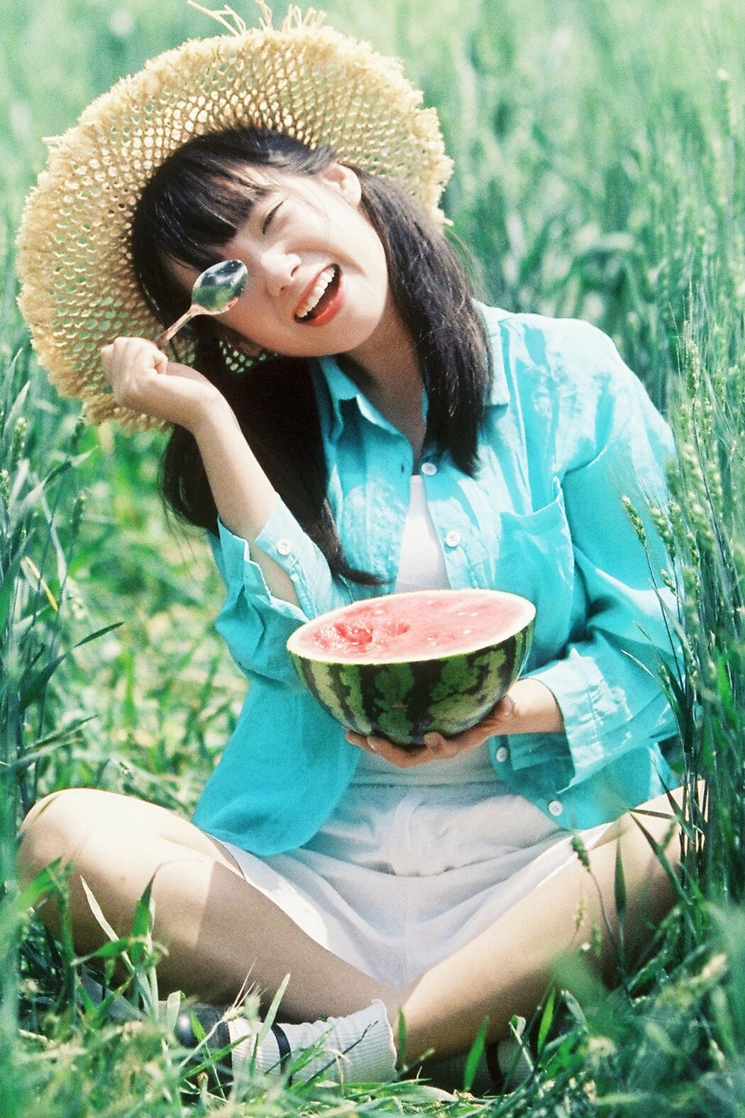 YiTuYu艺图语 Vol.10345 Bai Bian Tu Xiao Ying (16P)