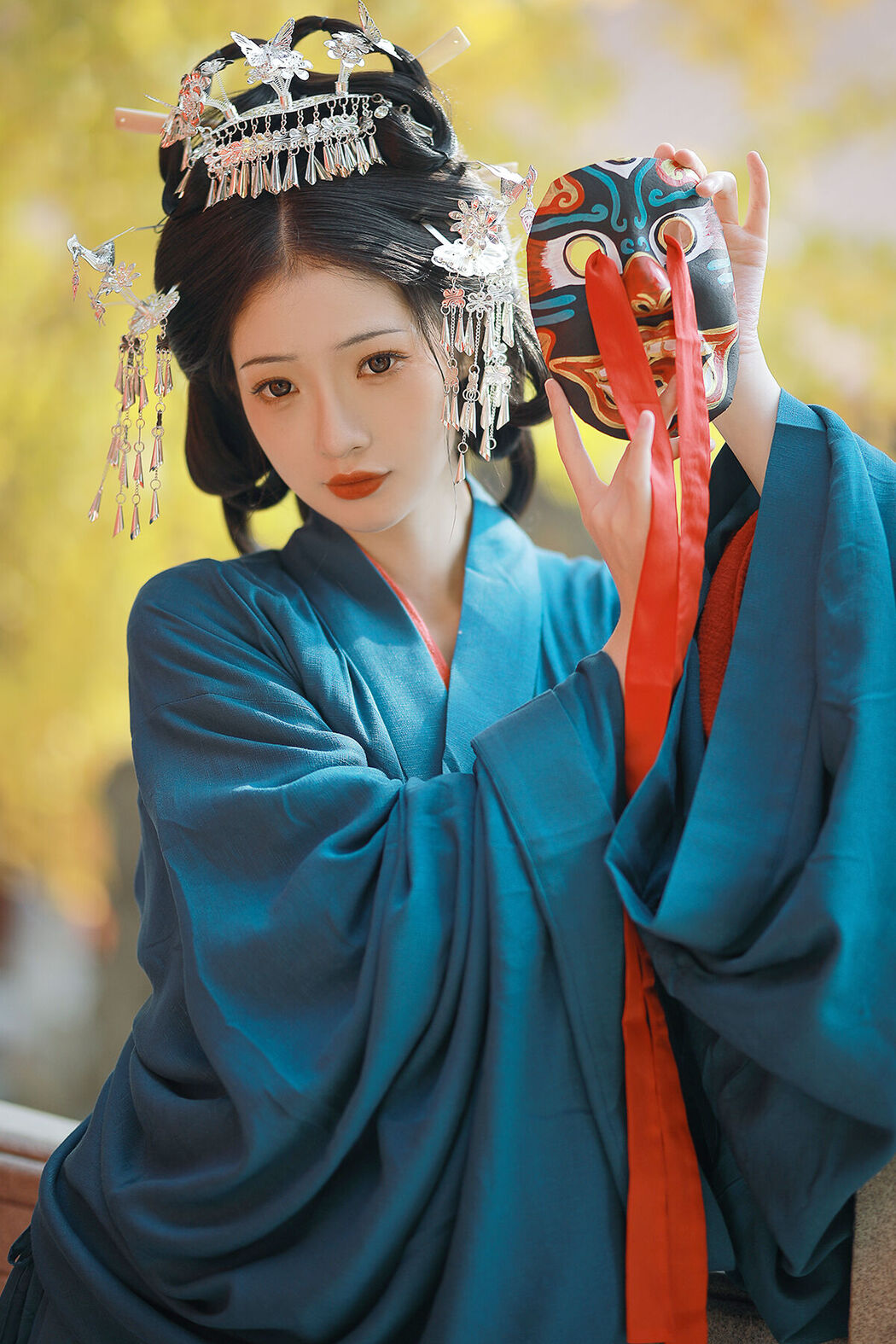 YiTuYu艺图语 Vol.8249 小呆同学 (21P)