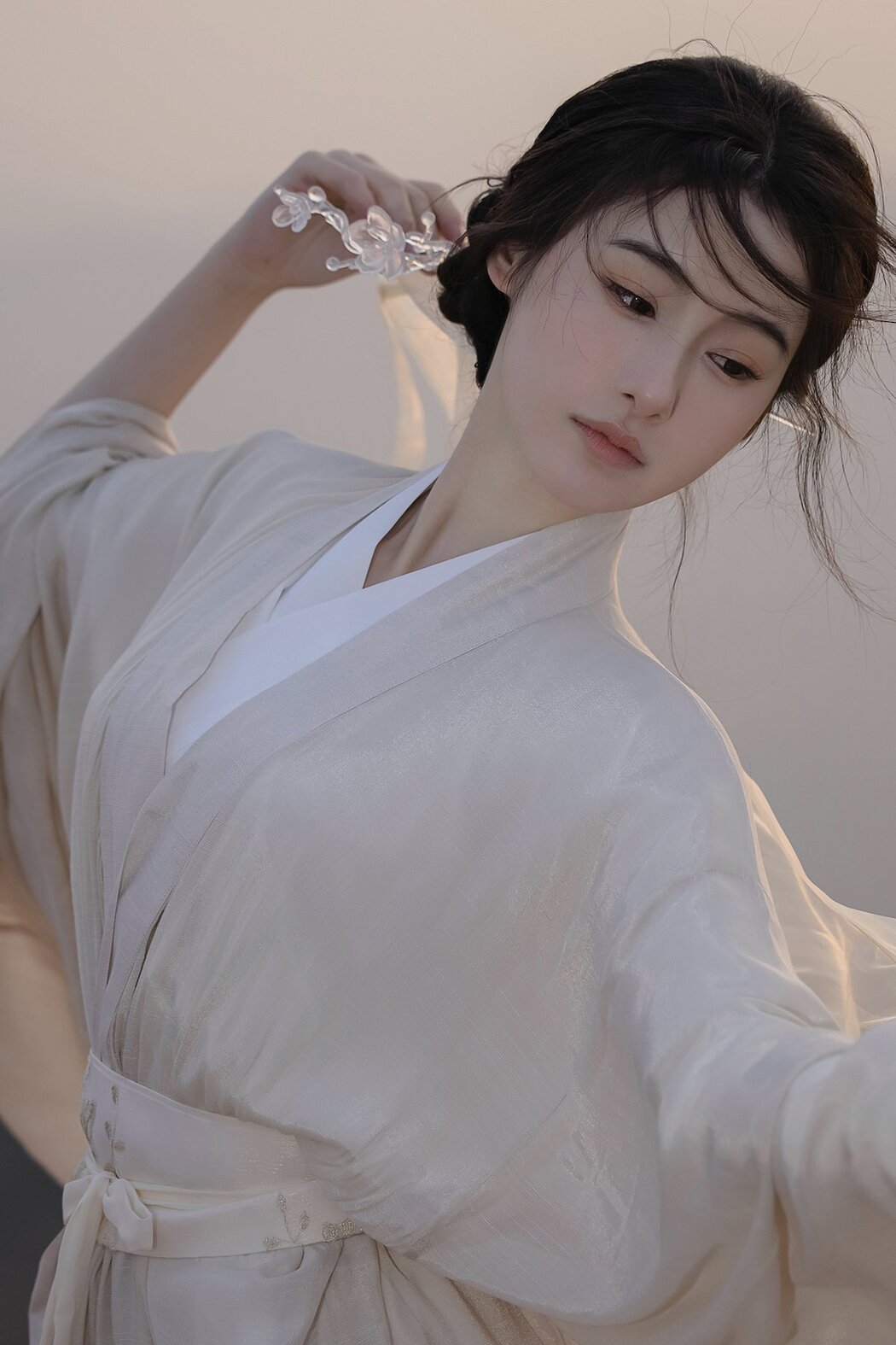 YiTuYu艺图语 Vol.8574 Shiba Yue (16P)