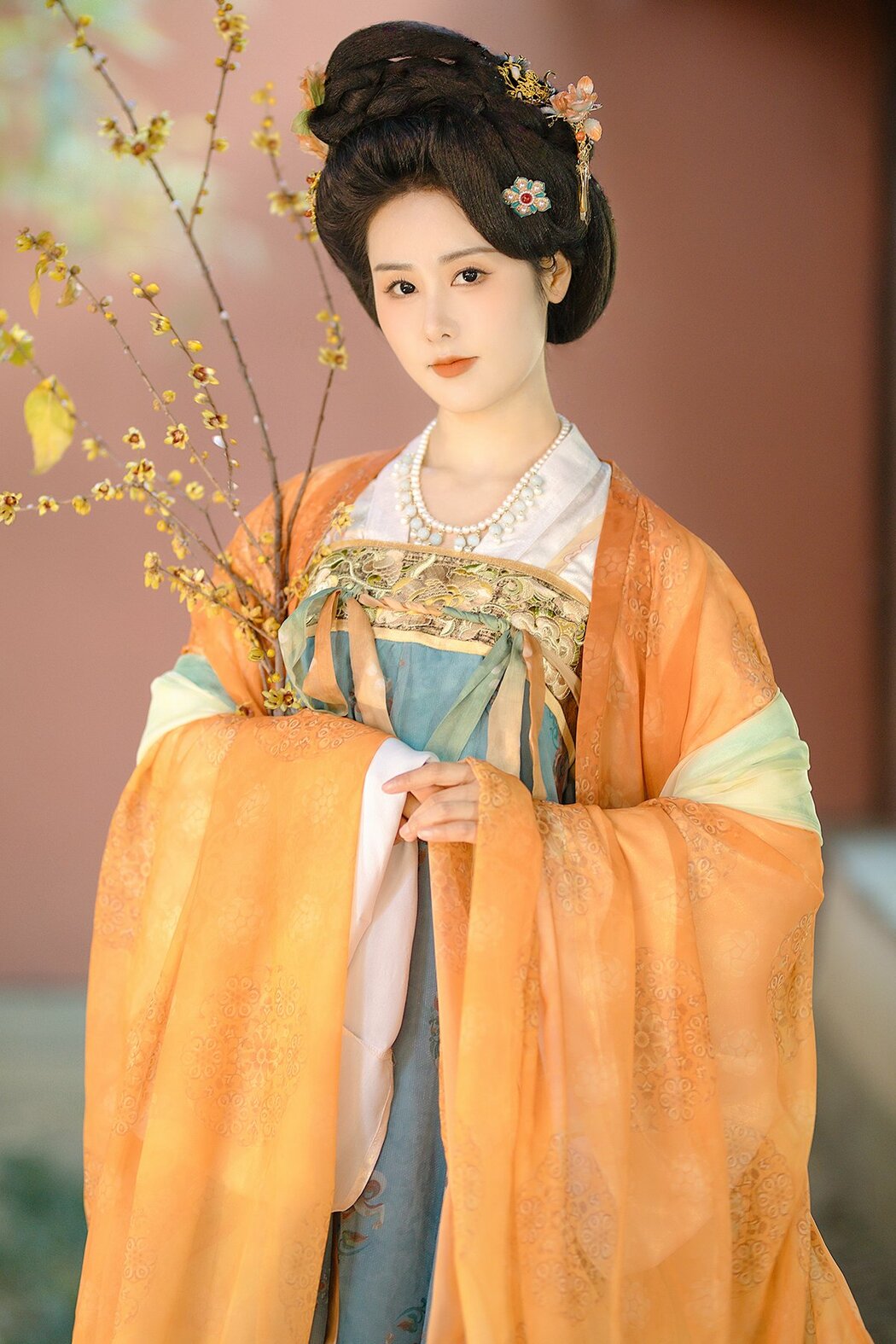 YiTuYu艺图语 Vol.10090 Ren Jian Yue-Su Chen (15P)