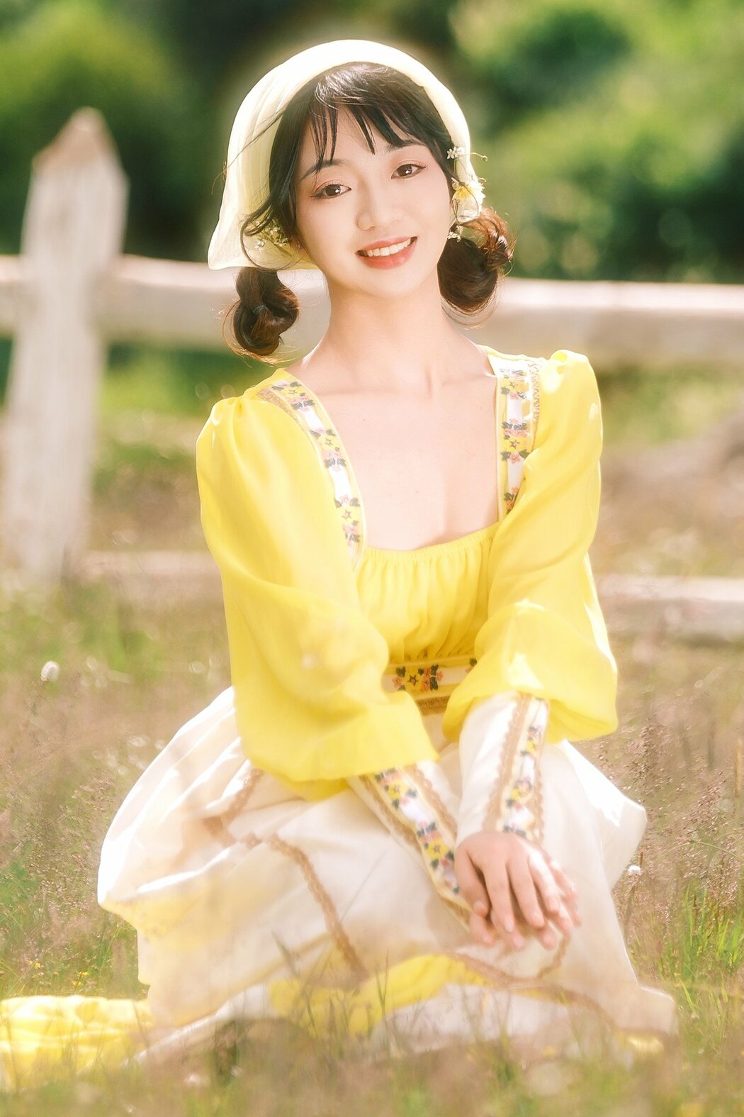 YiTuYu艺图语 Vol.10540 Ting Ting (16P)