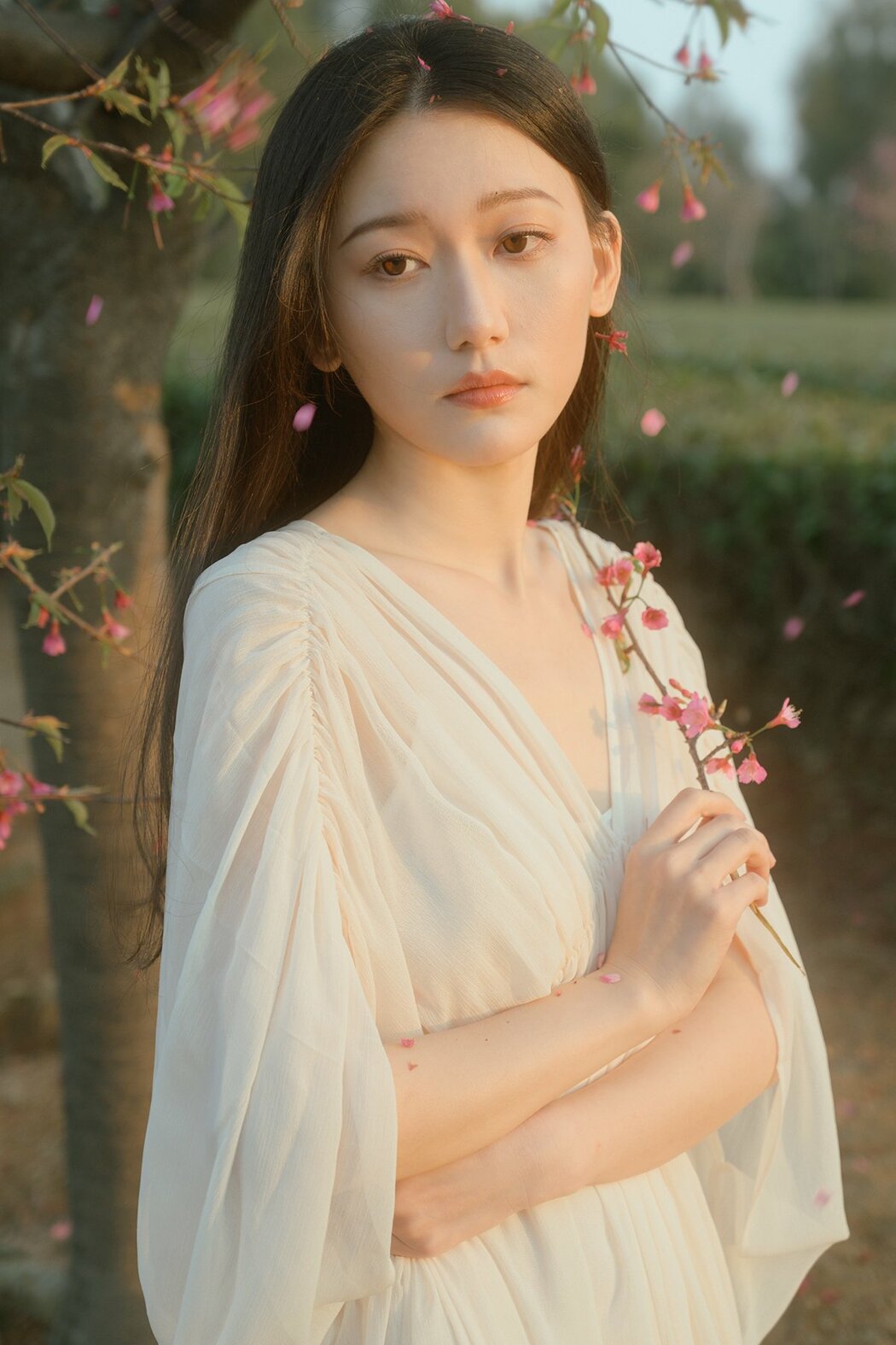 YiTuYu艺图语 Vol.9056 Xiao Yue (28P)