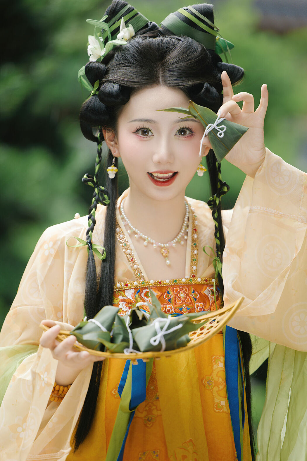 YiTuYu艺图语 Vol.9221 Zhi Zhi (30P)