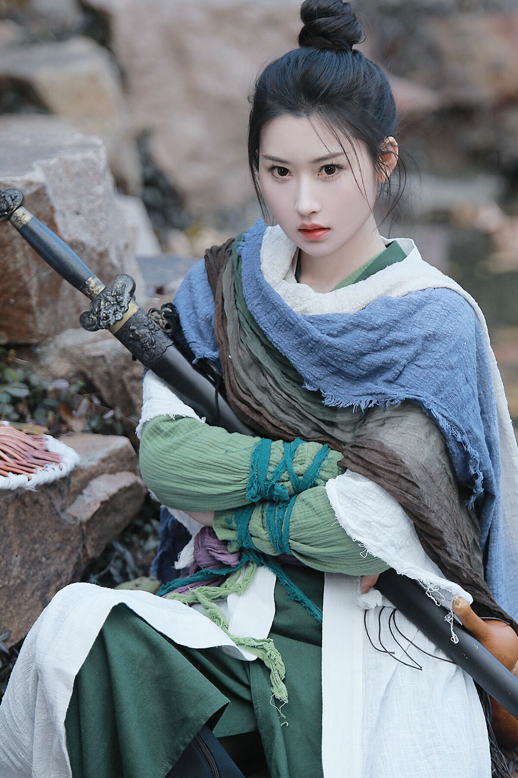 YiTuYu艺图语 Vol.9375 Yi Zhan Bai Cha Qing Huan (22P)