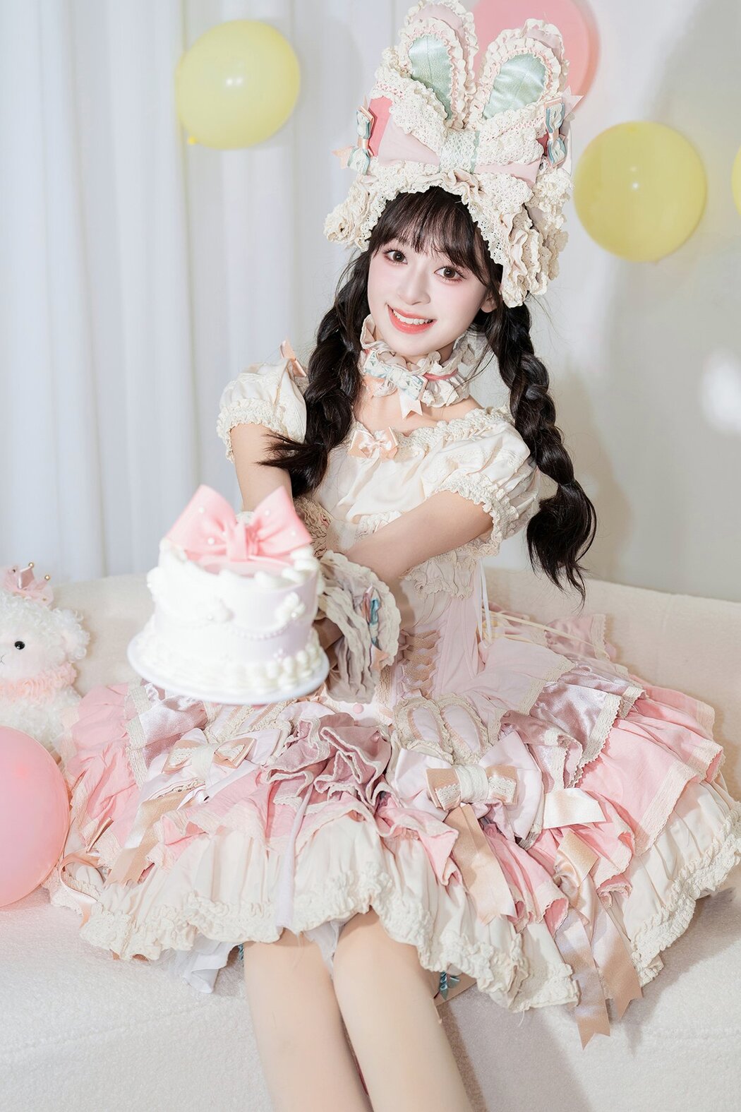 YiTuYu艺图语 Vol.8557 Xia Yu Xiao Nian (26P)