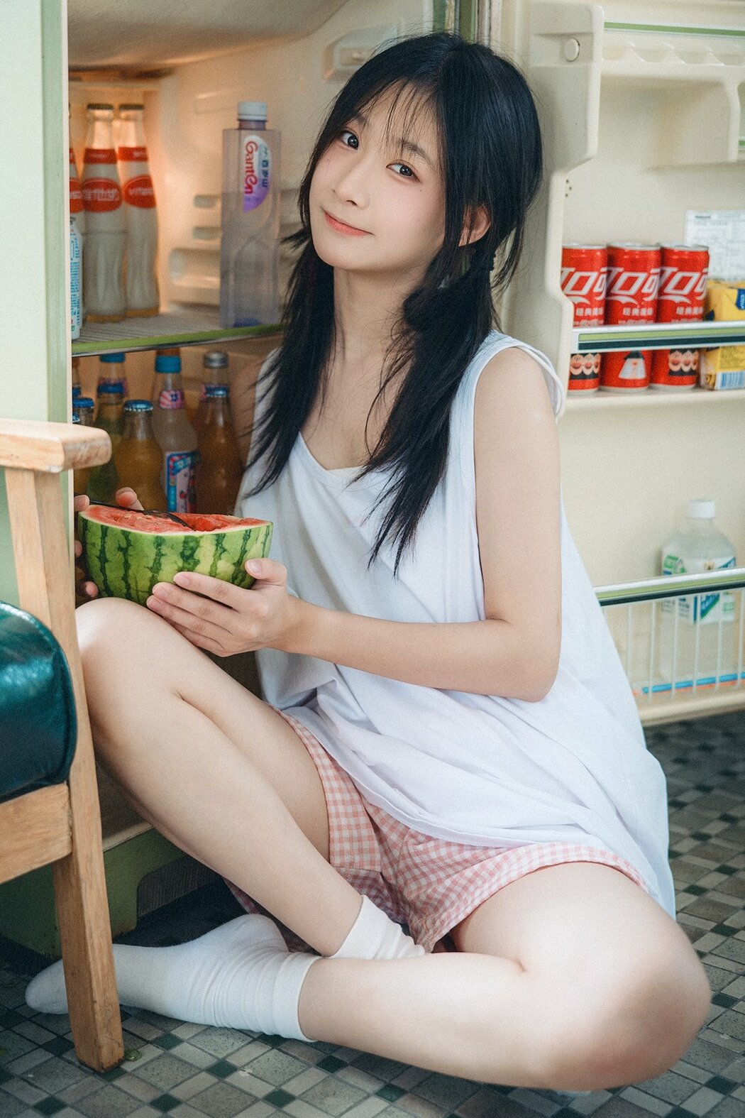 YiTuYu艺图语 Vol.9690 Le Le Le (26P)