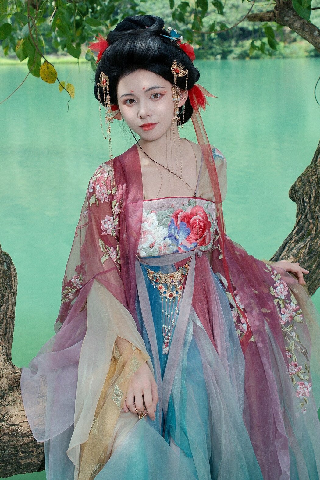 YiTuYu艺图语 Vol.10541 Yi Xin (28P)