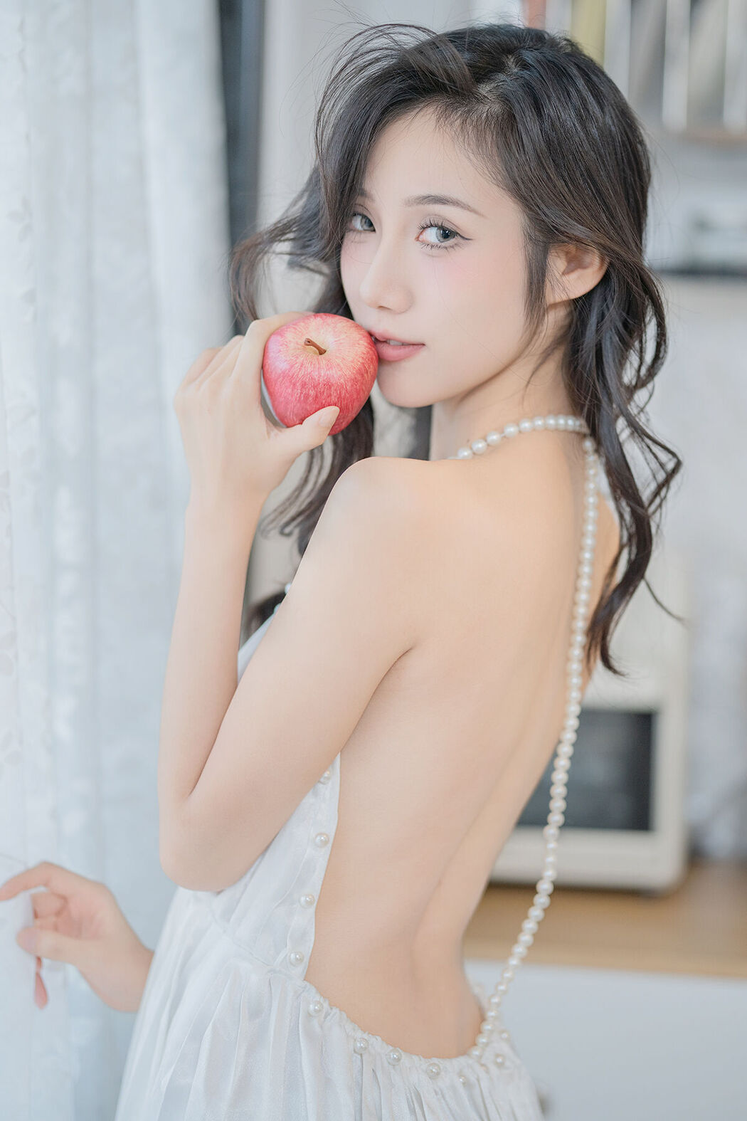 YiTuYu艺图语 Vol.8252 o1ne万 (26P)