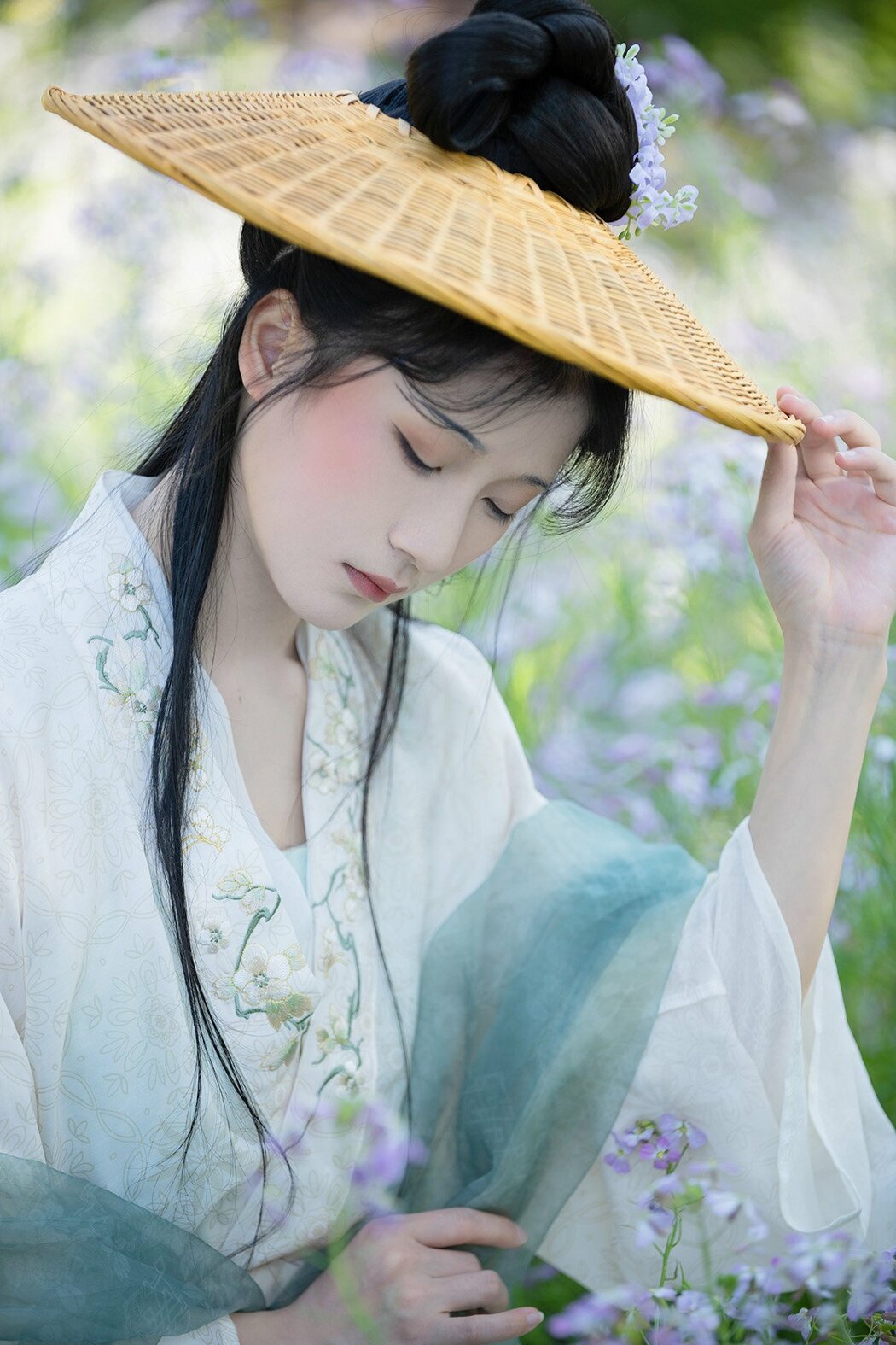 YiTuYu艺图语 Vol.9487 Gua Gua Ding Gua Gu (18P)