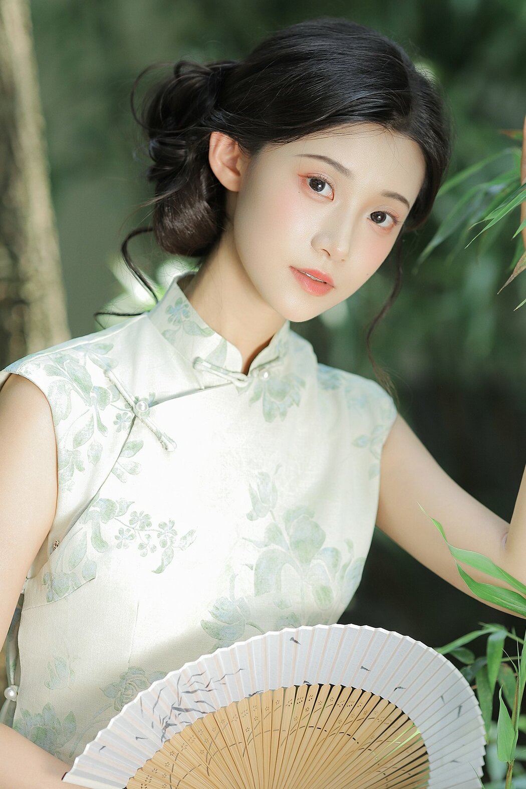 YiTuYu艺图语 Vol.10172 Yi Kou Shao Mai (19P)