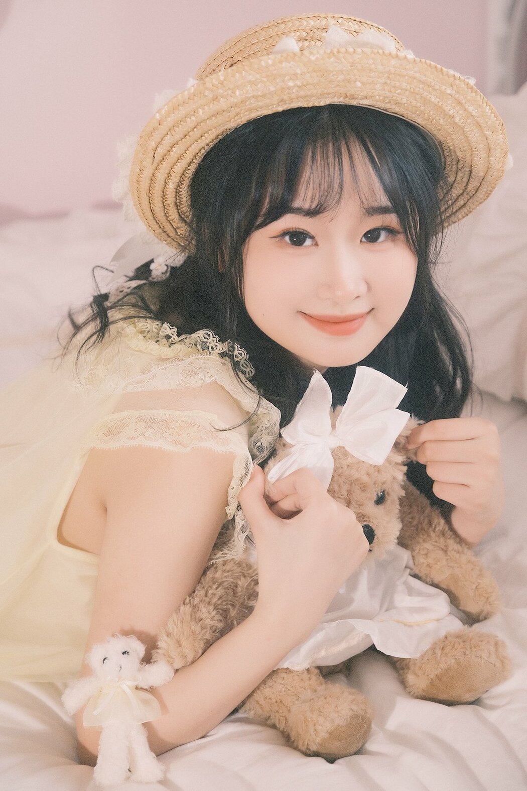 YiTuYu艺图语 Vol.9868 Xiao Wu (14P)