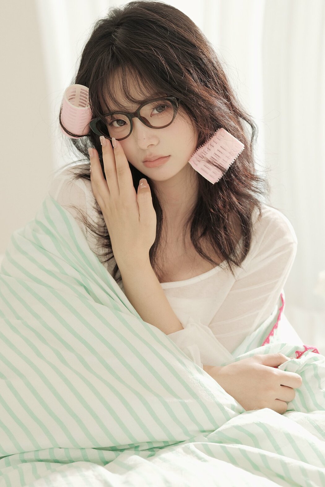 YiTuYu艺图语 Vol.9870 Zha Yang Yu (14P)