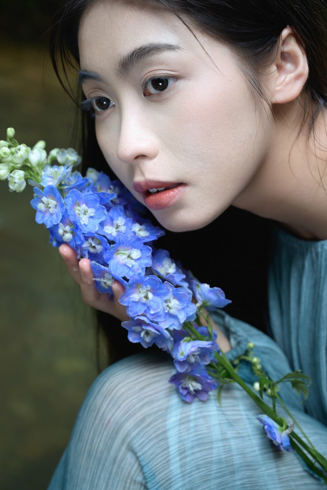 YiTuYu艺图语 Vol.9858 Ban Ge Yue Liang (20P)