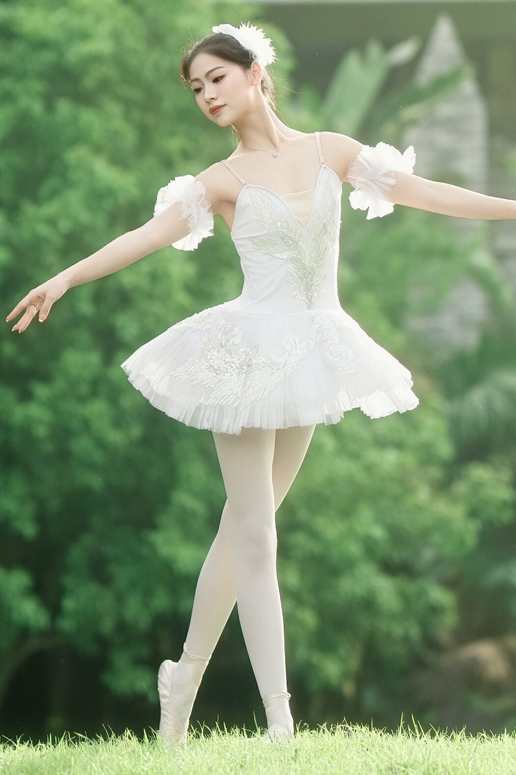 YiTuYu艺图语 Vol.9920 Xin Yu (14P)